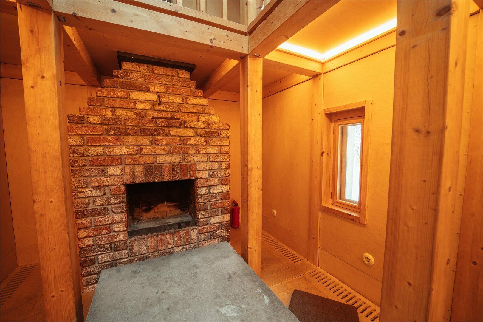 арт-дом  «Вилла ПО-2», авторы Александр Бродский, Антон Тимофеев