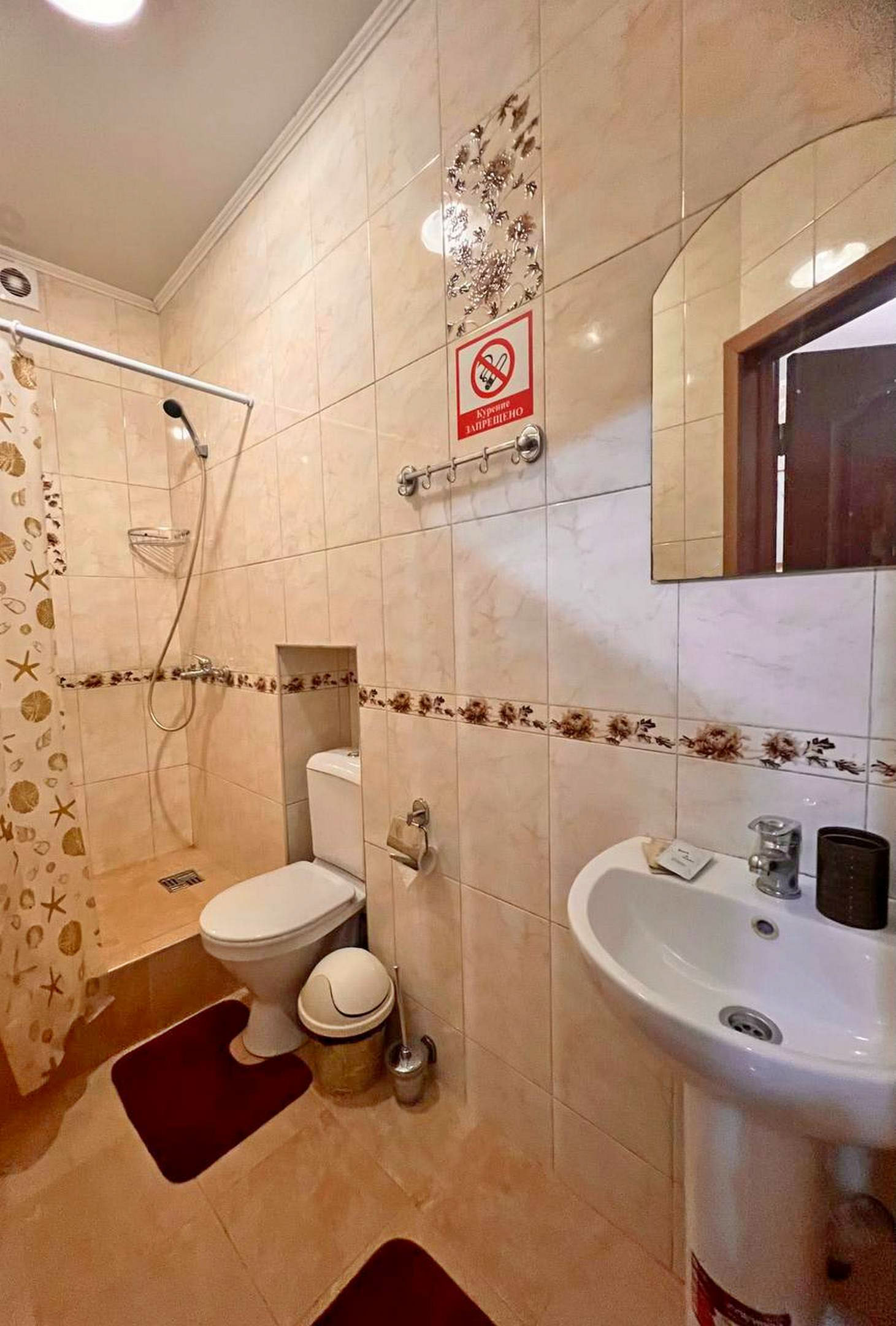 Улучшенный четырехместный номер