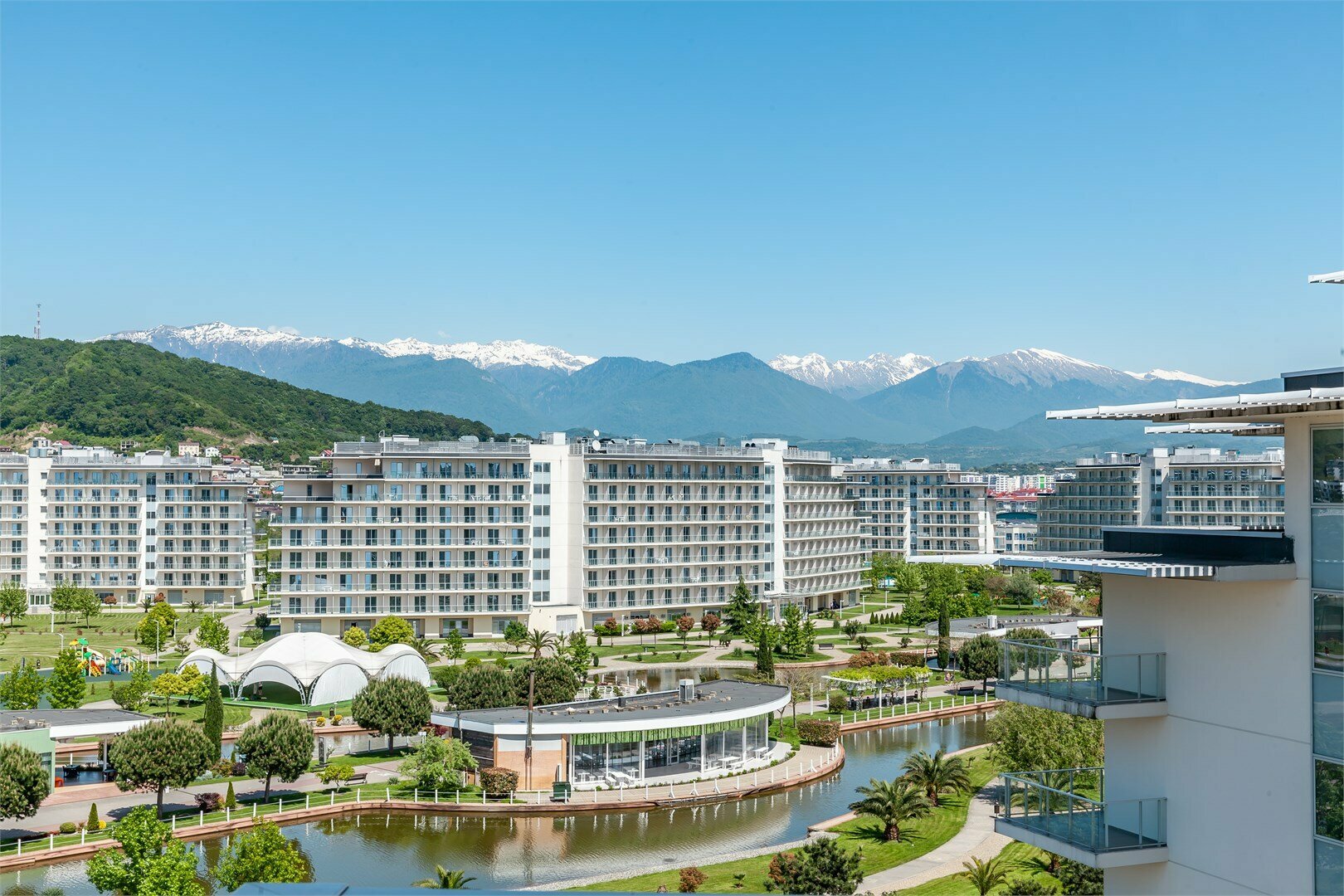 Апартаменты двухкомнатные с кухней