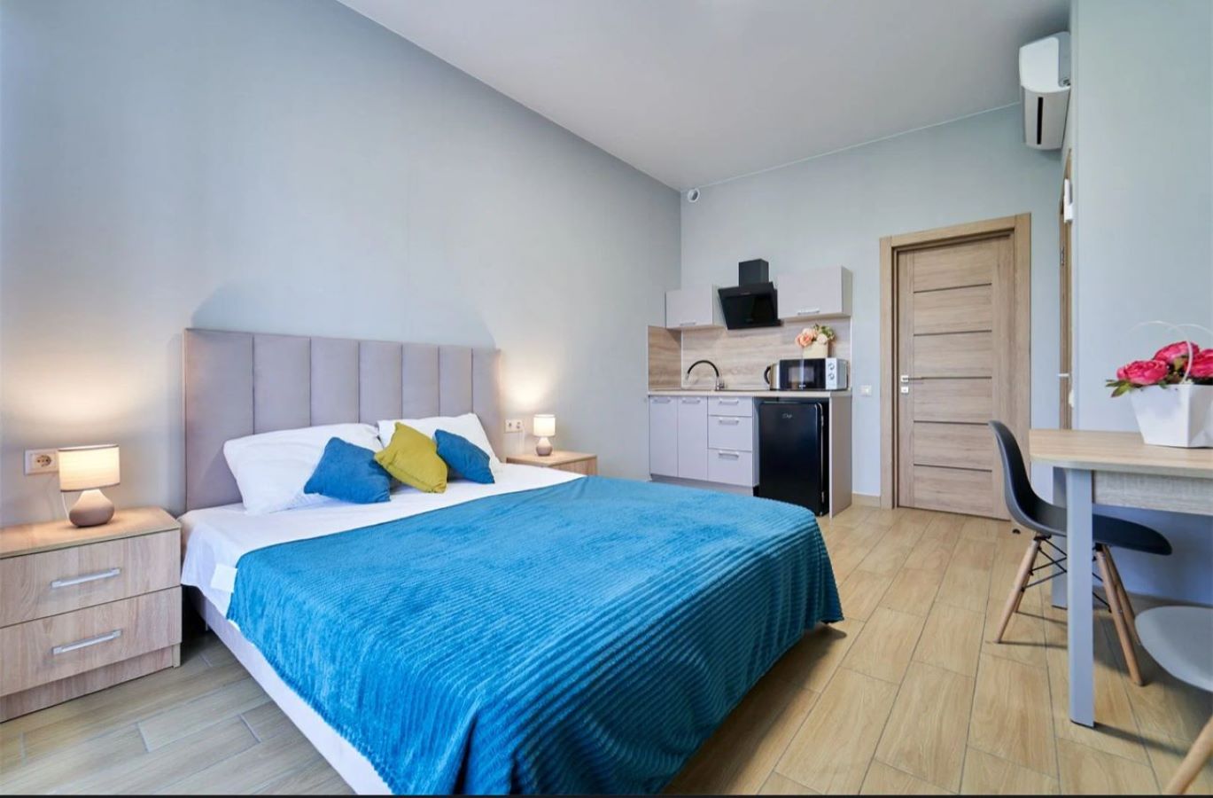 Апартаменты с видом на бассейн