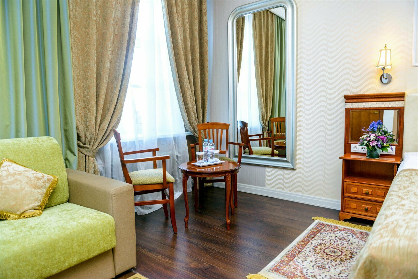 Делюкс Адмиралтейский