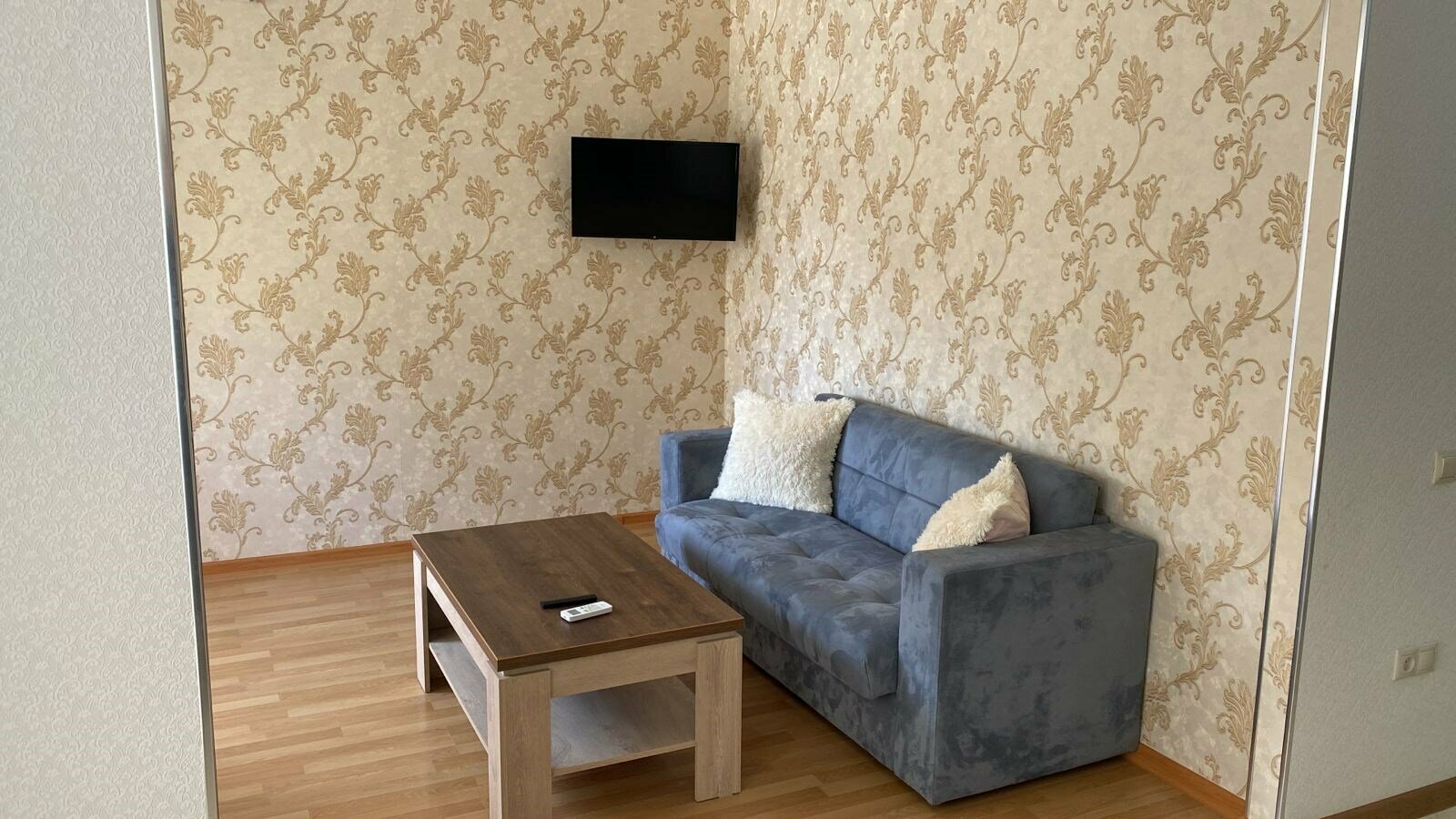 Апартаменты с балконом