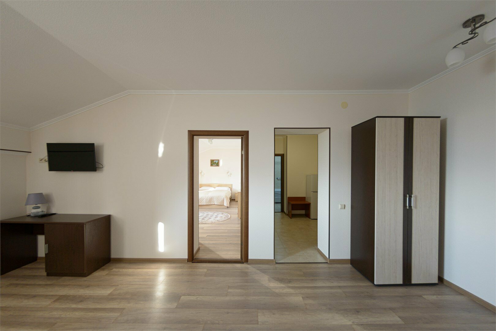 Полулюкс двухкомнатный 406