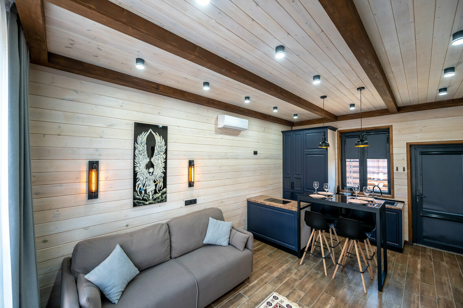 Дом  с террасой, навесом, мангалом, бассейн включен в стоимость проживания