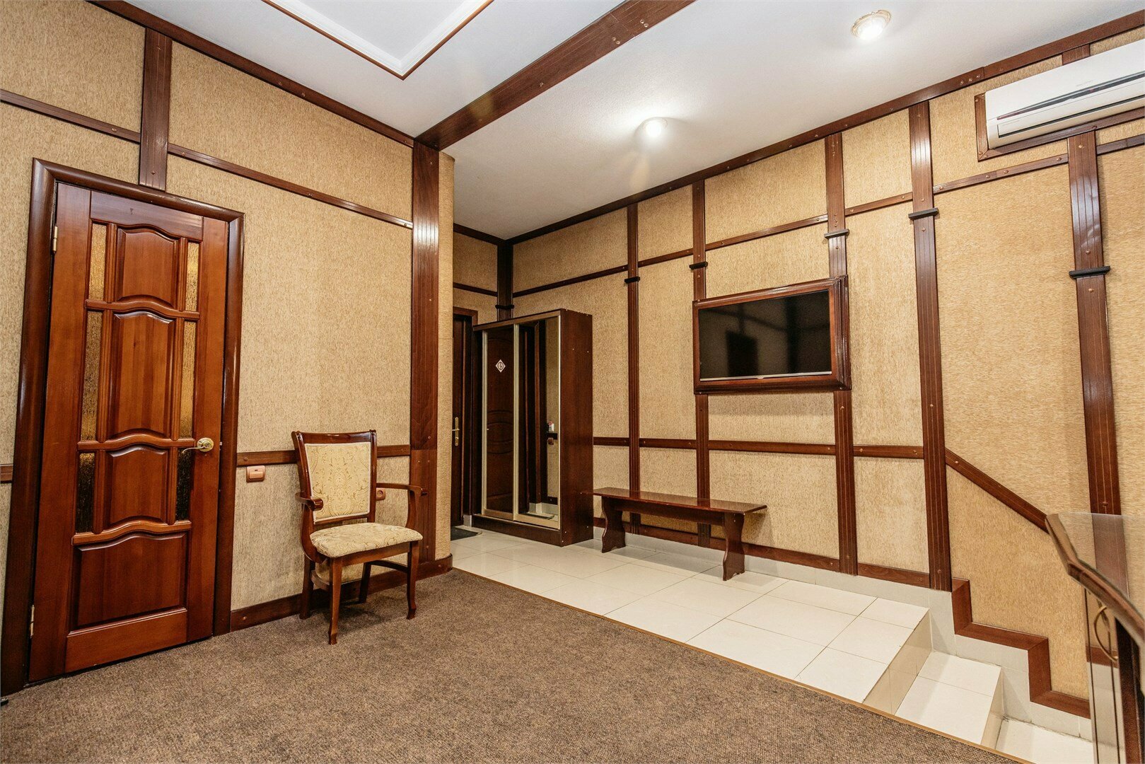 Комфорт + односпальная кровать и диван