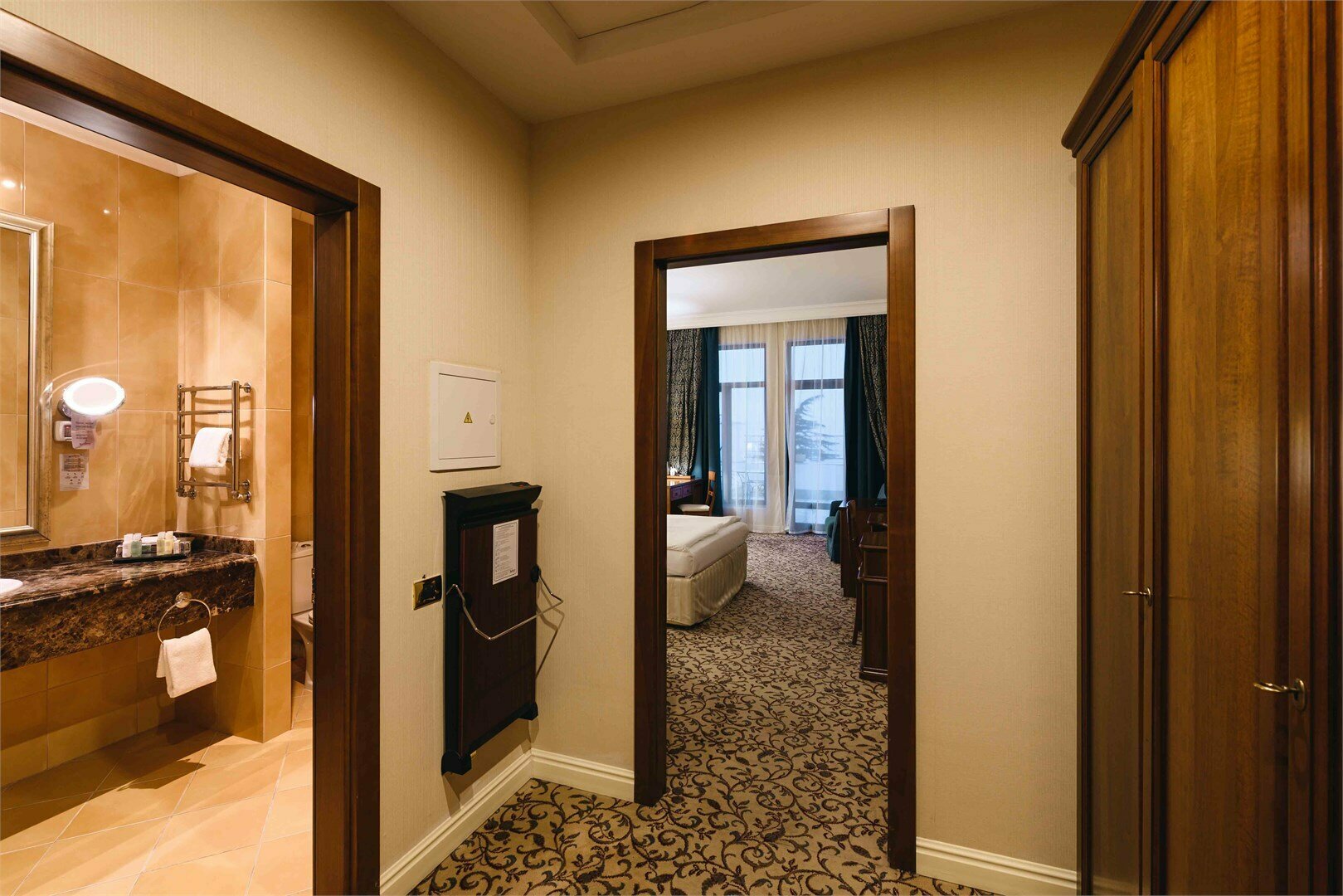 Улучшенный Классик с видом на море 4*