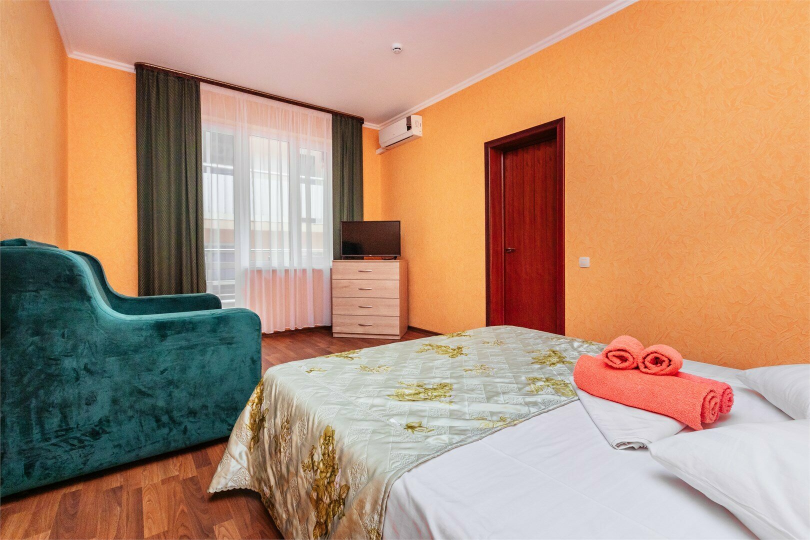 Семейный двухкомнатный