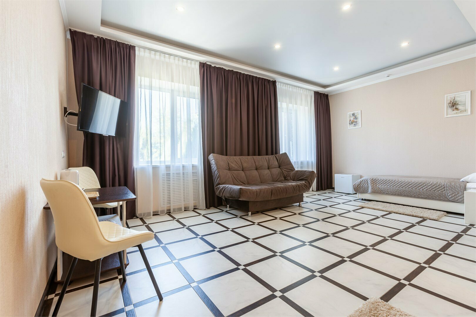 Классический трехместный номер