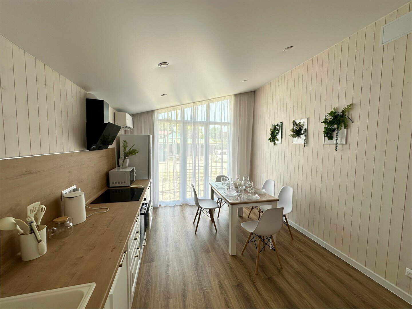 Коттедж с 3 спальнями и подогреваемым бассейном на отдельном участке без соседей