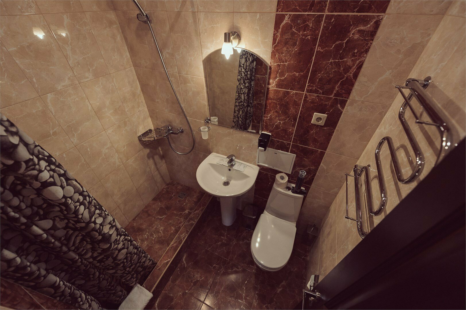 Люкс семейный двухкомнатный