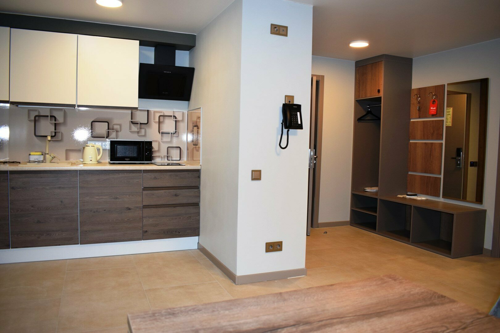 Апартаменты с 2-мя спальнями с балконом