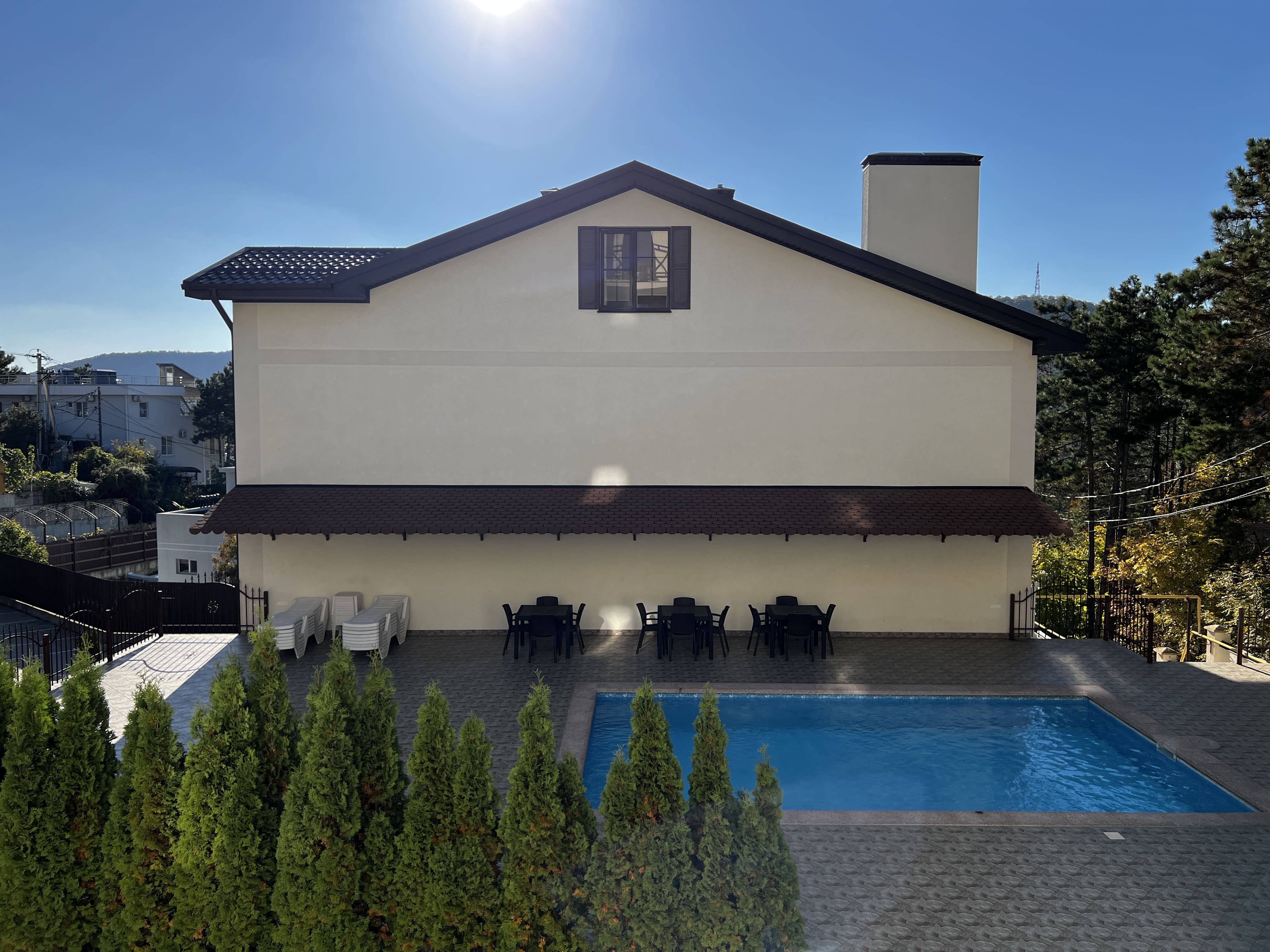 Стандарт с кухней, балконом, вид на бассейн (2-3 этаж), до 4-х гостей