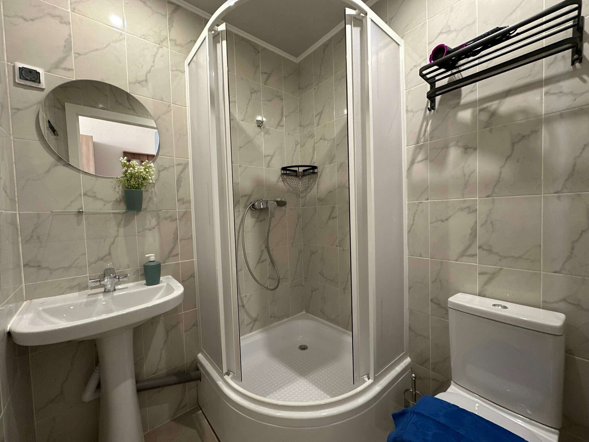 Двухместный стандарт с двуспальной или двумя односпальными кроватями на 5 этаже без кондиционера