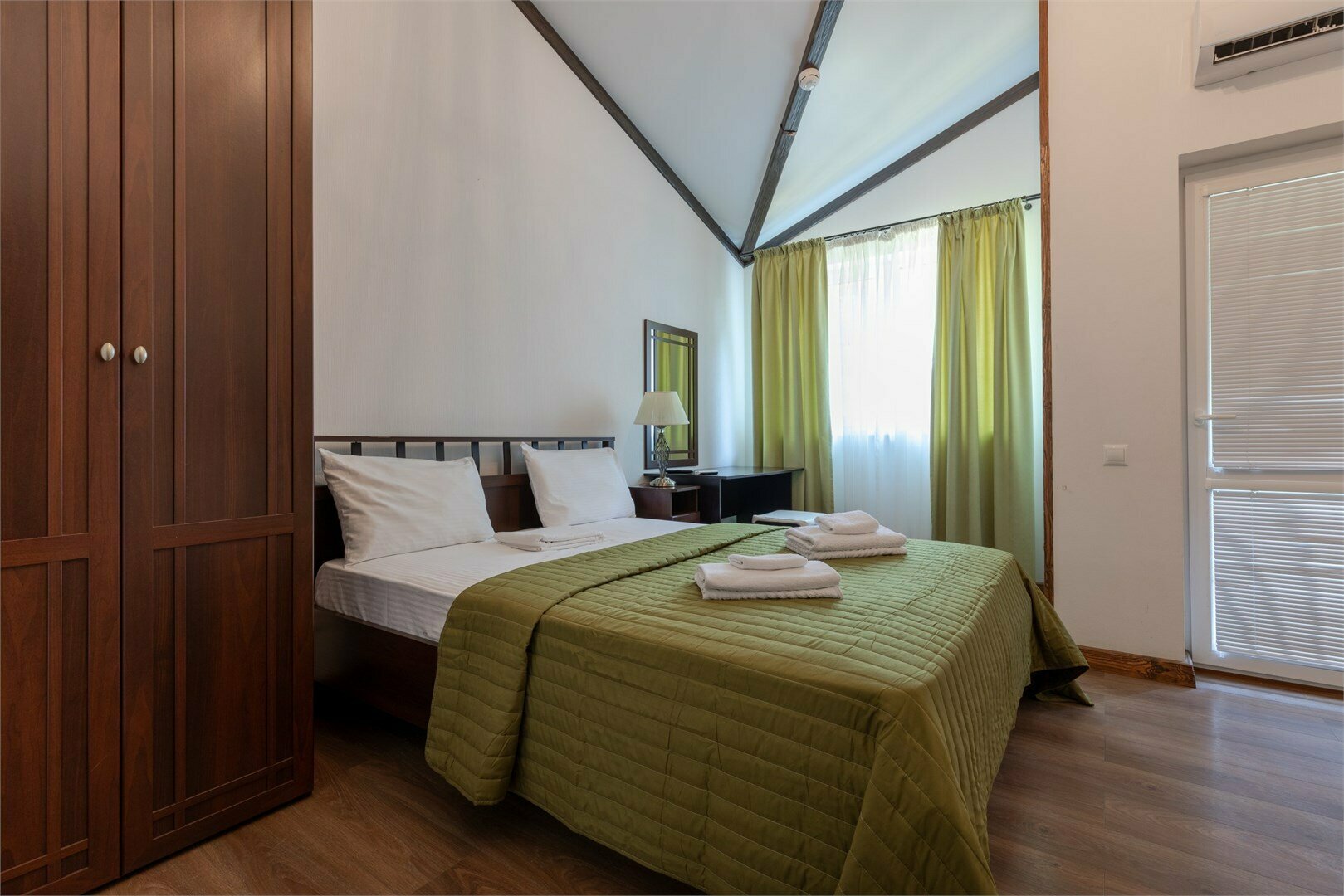 Коттедж с собственной баней и бассейном *проживание без животных *