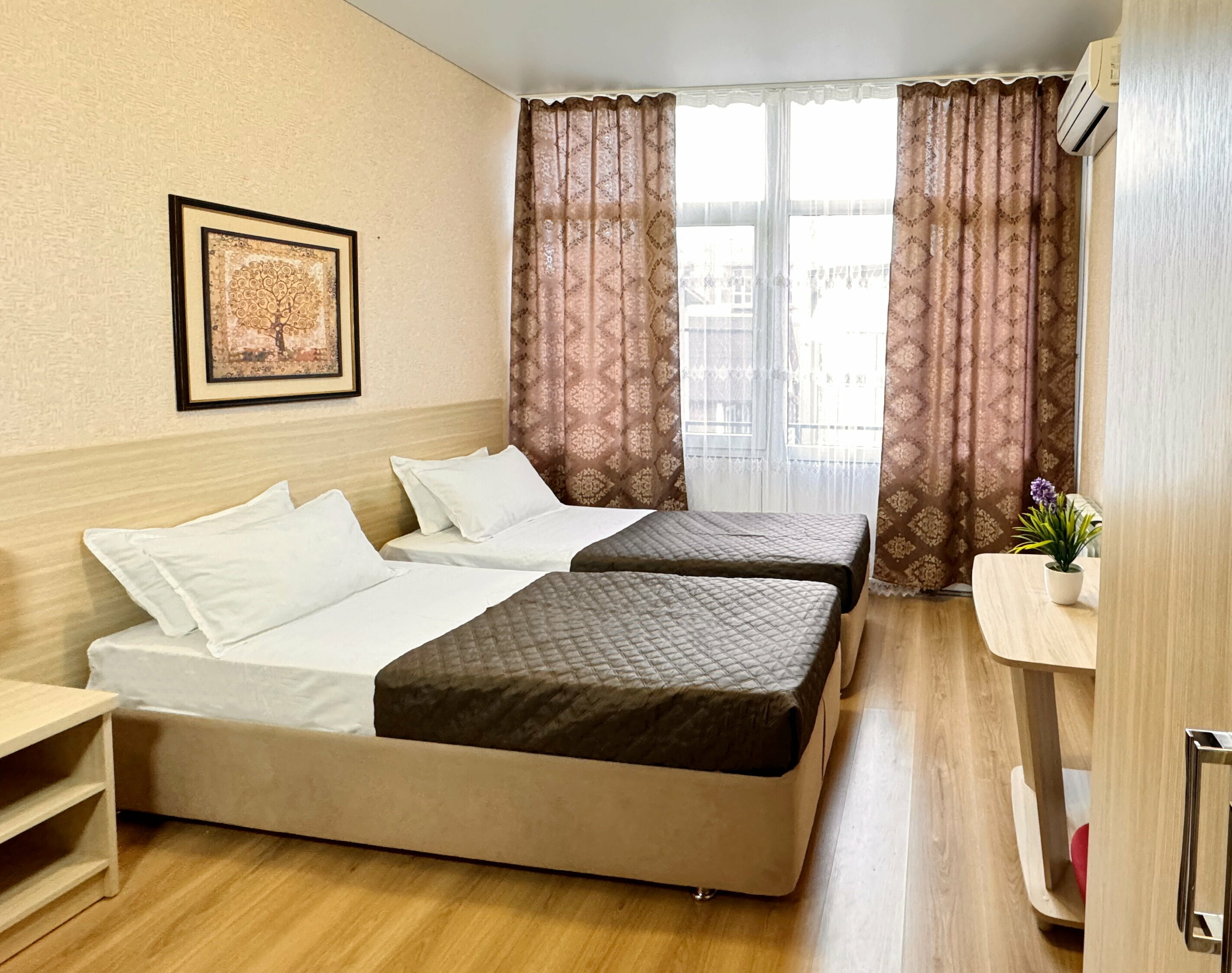 2-х комнатный 5-ти местный с балконом