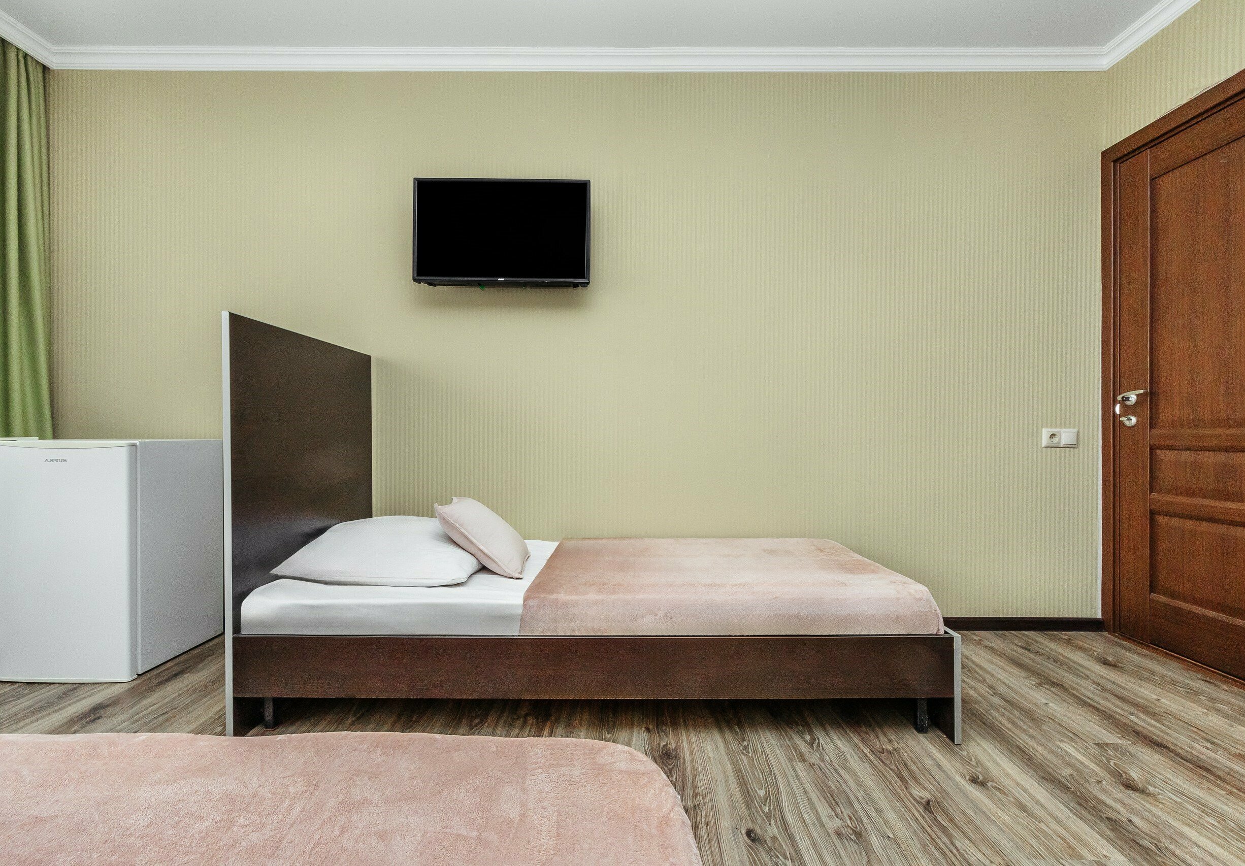 Трехместный номер с дополнительным местом БроНау Ася