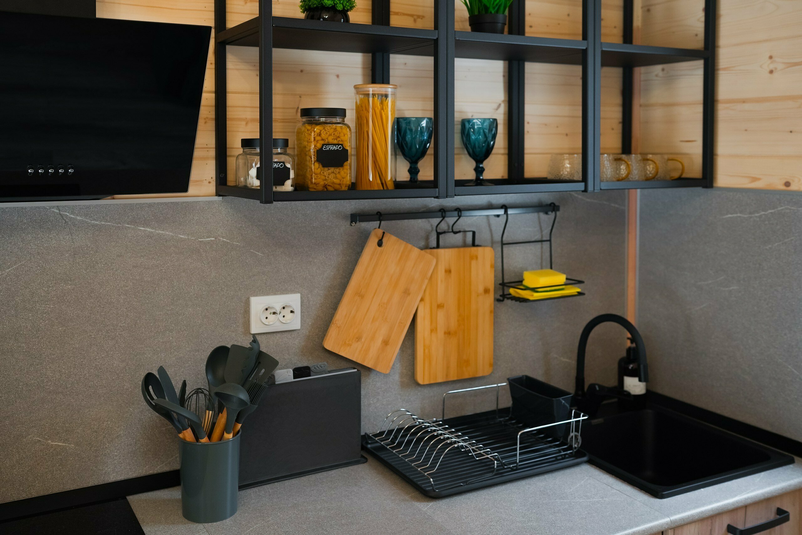 Дом с одной спальней и кухней с кроватью