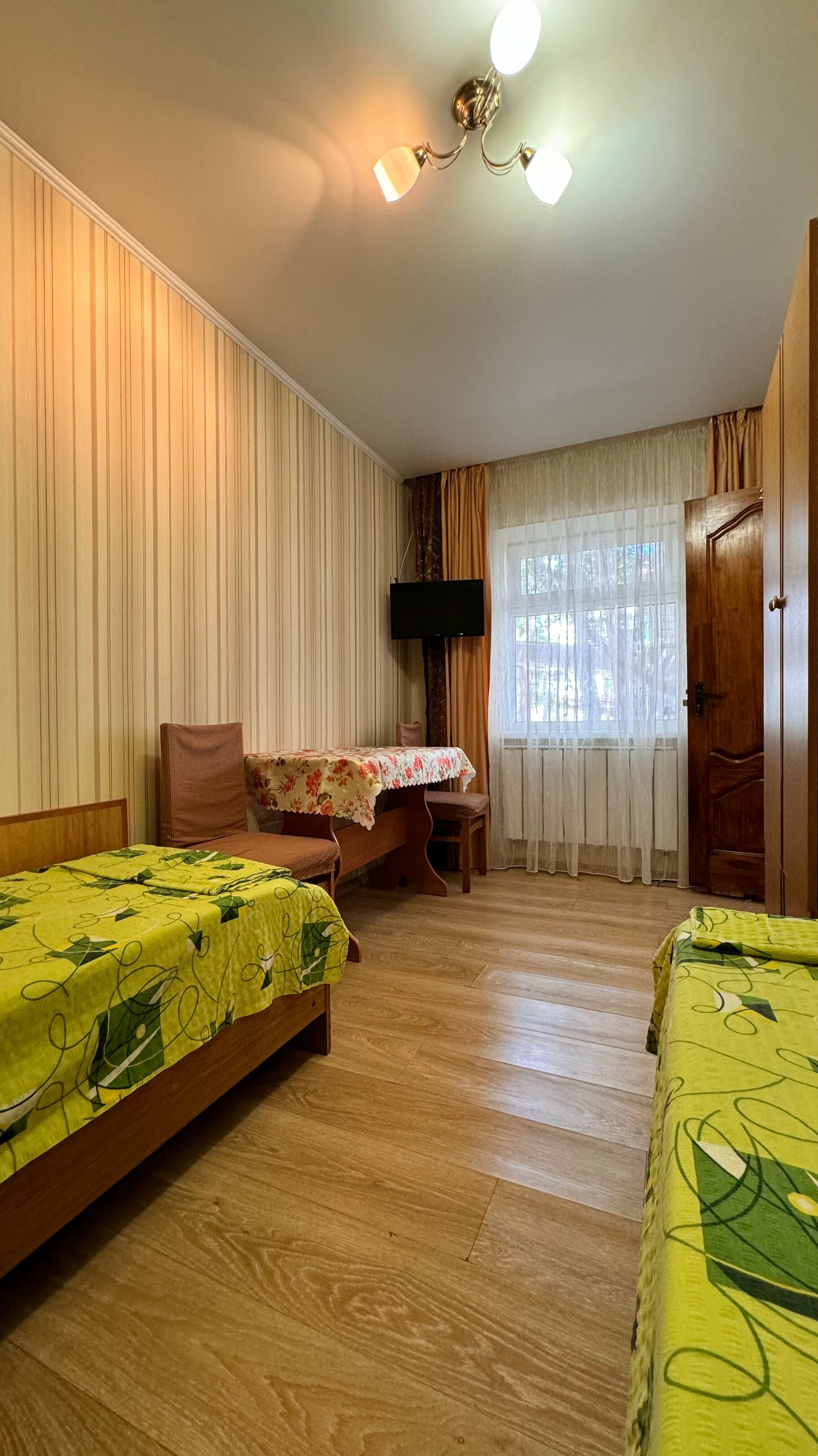 Двухуровневый четырехместный номер