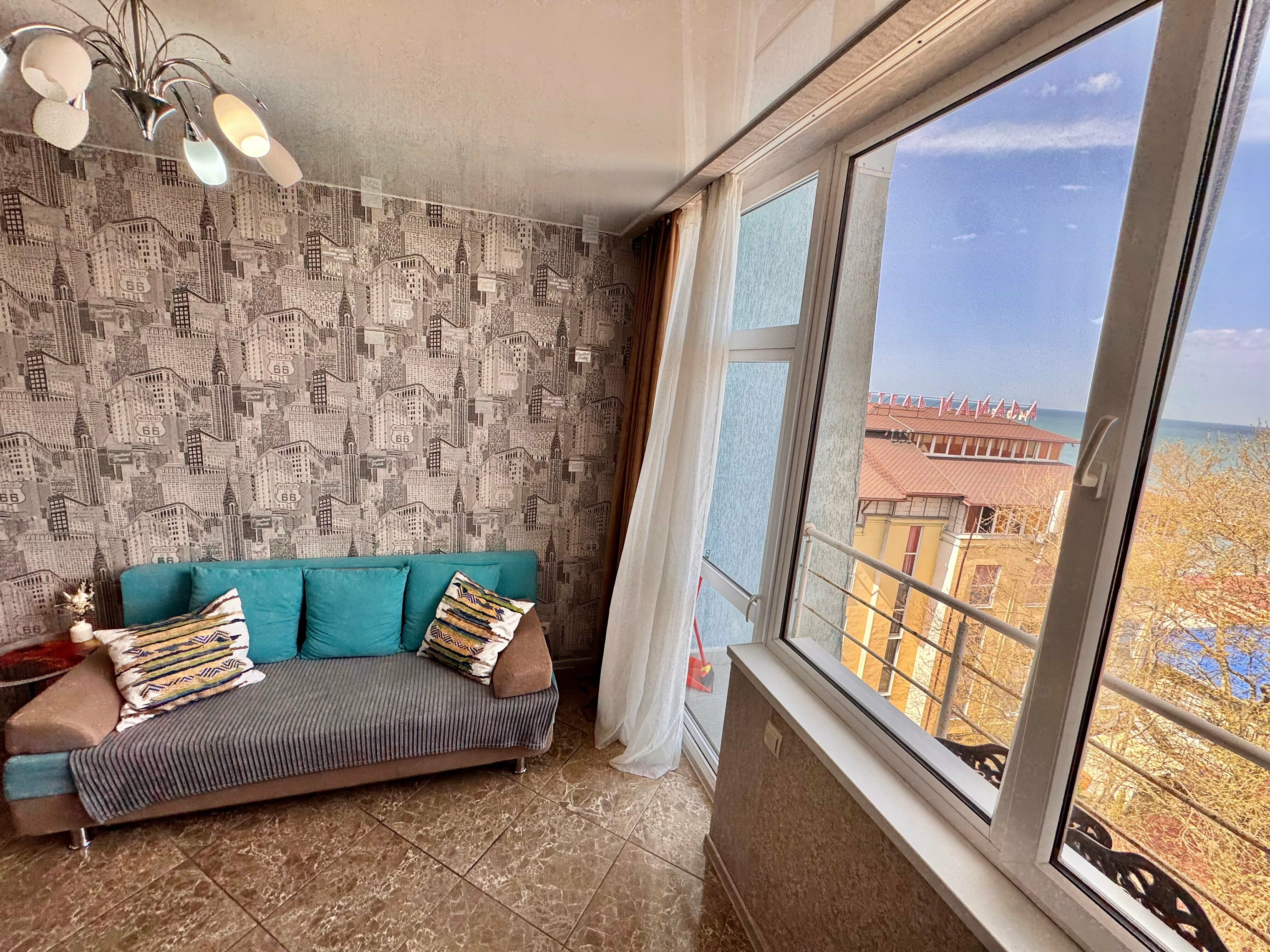 Семейный номер с видом на море