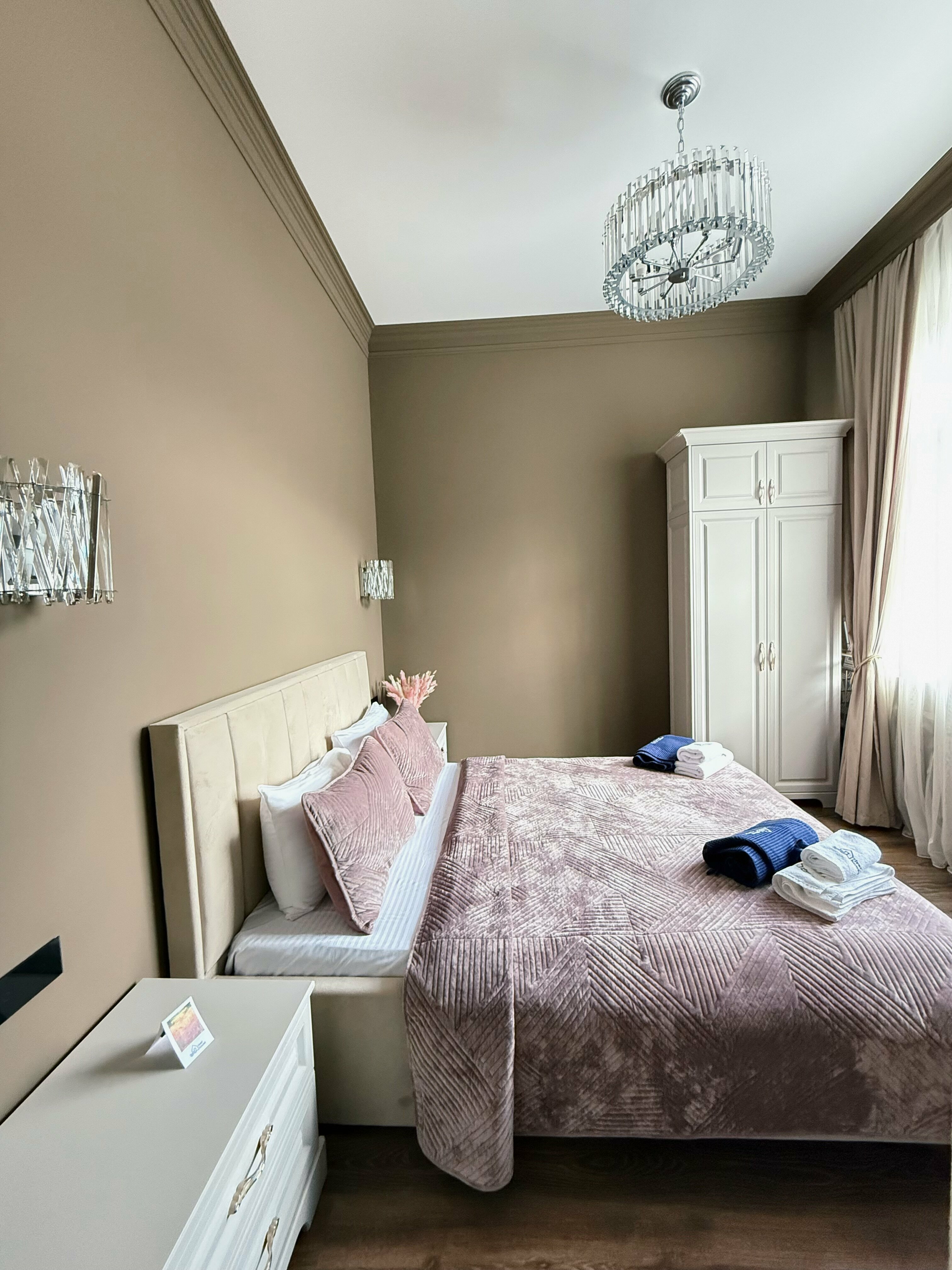 Коттедж с собственным бассейном