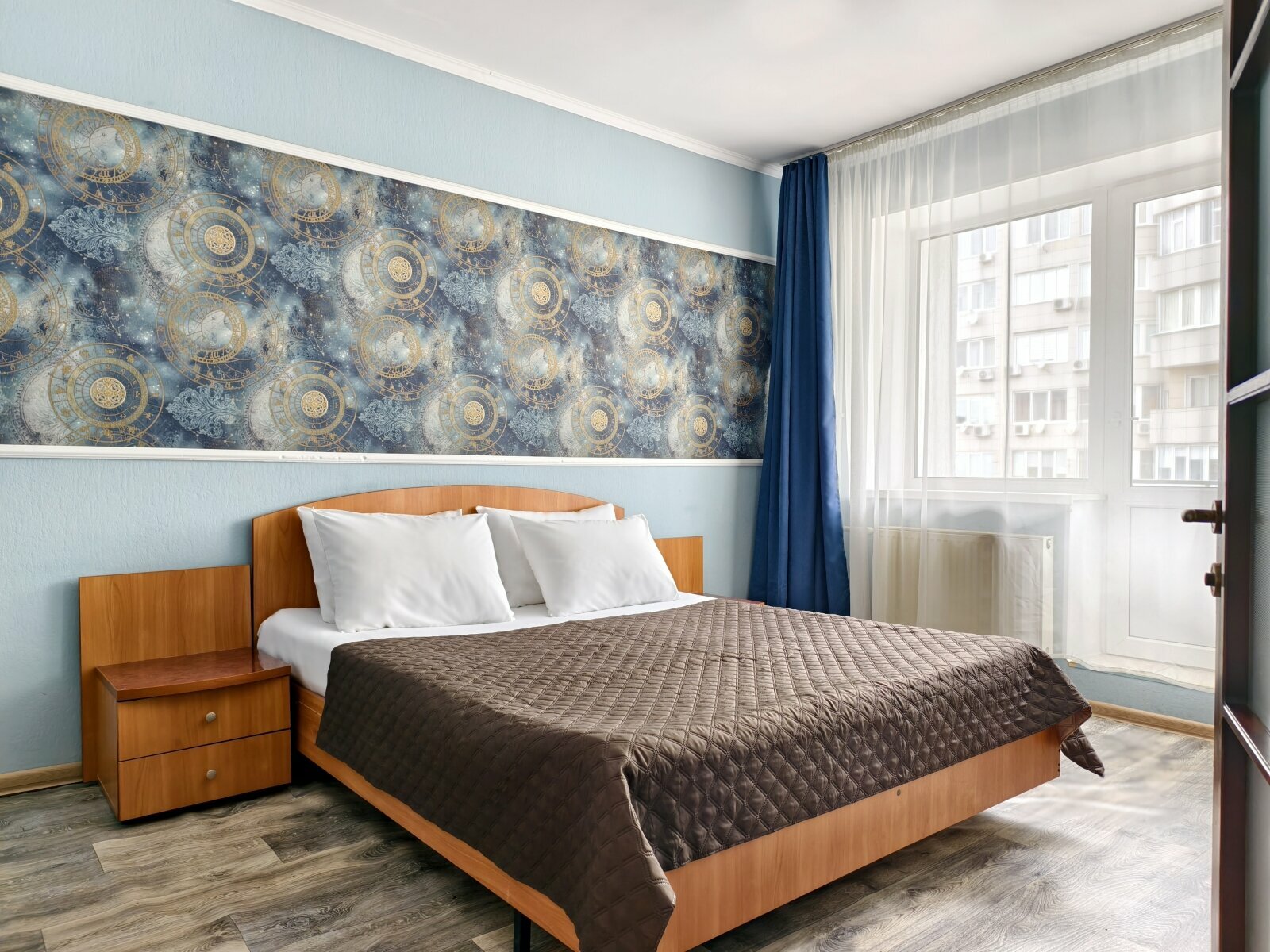 Семейный номер с балконом