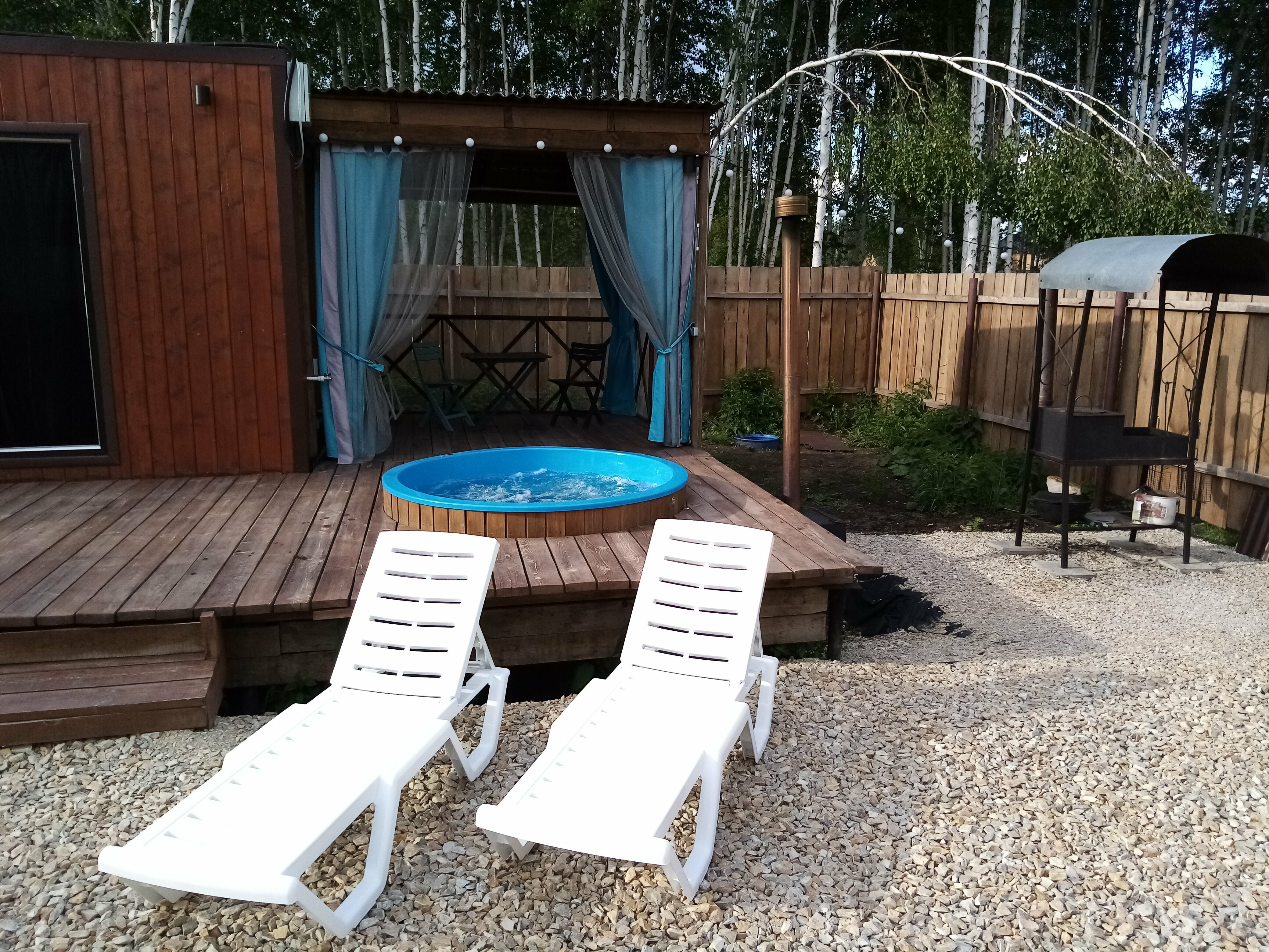 Дом с собственным бассейном