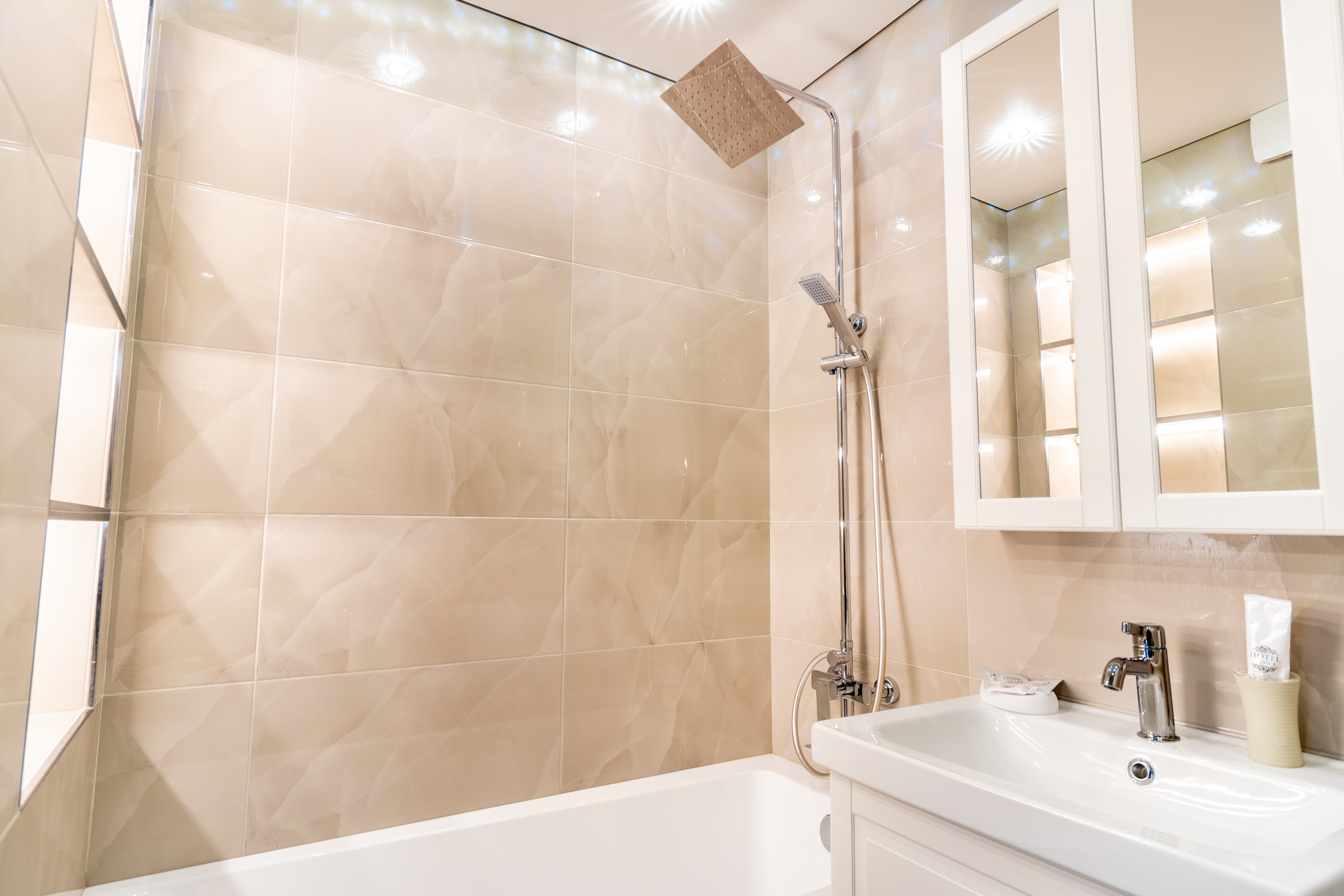 Cемейный номер с собственной ванной комнатой