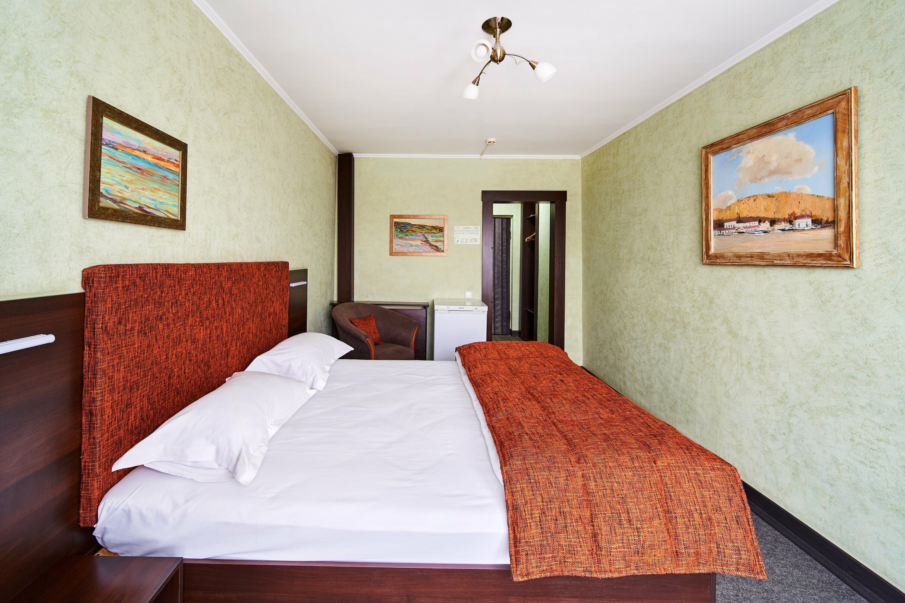 Стандарт с двуспальной кроватью