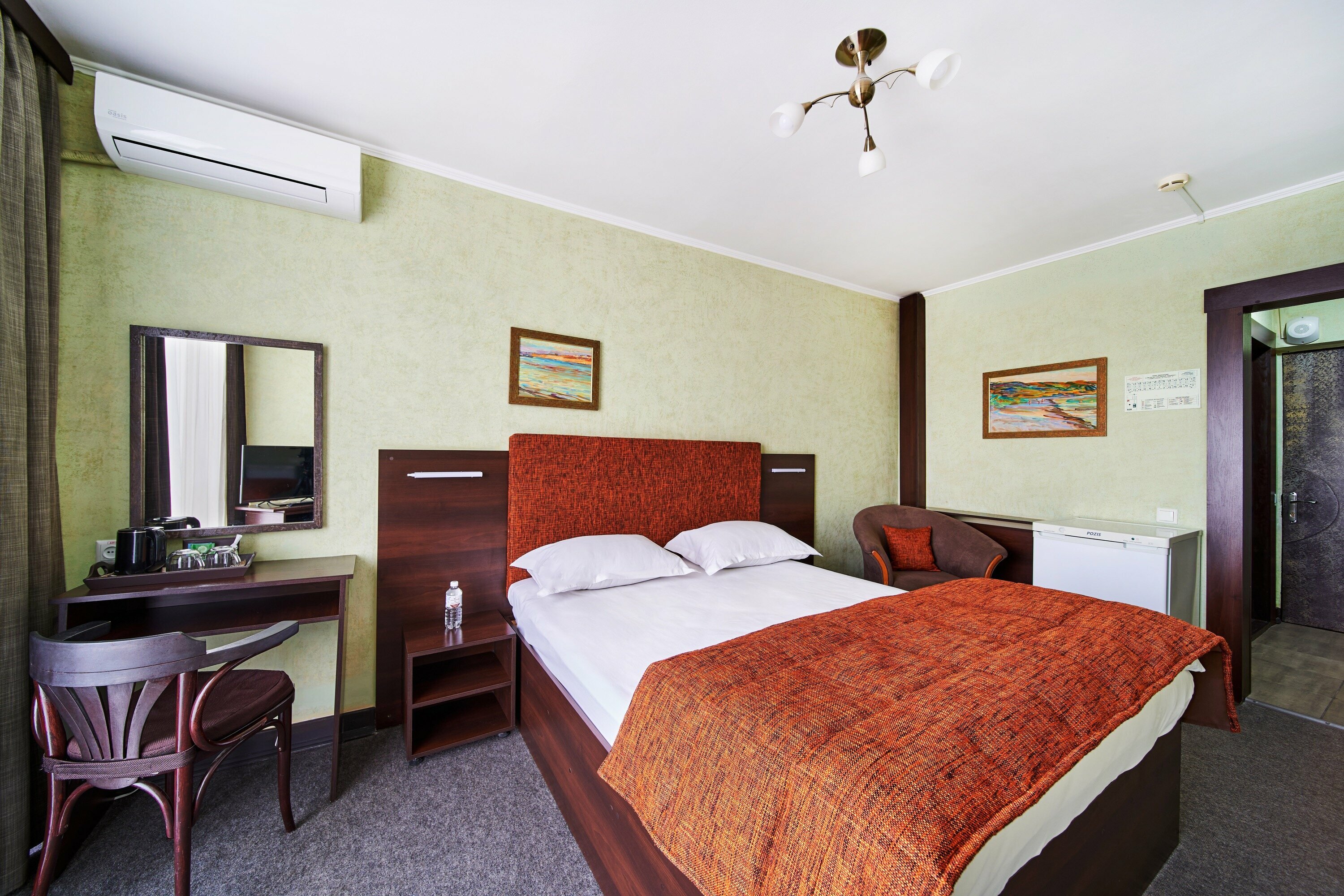 Стандарт с двуспальной кроватью