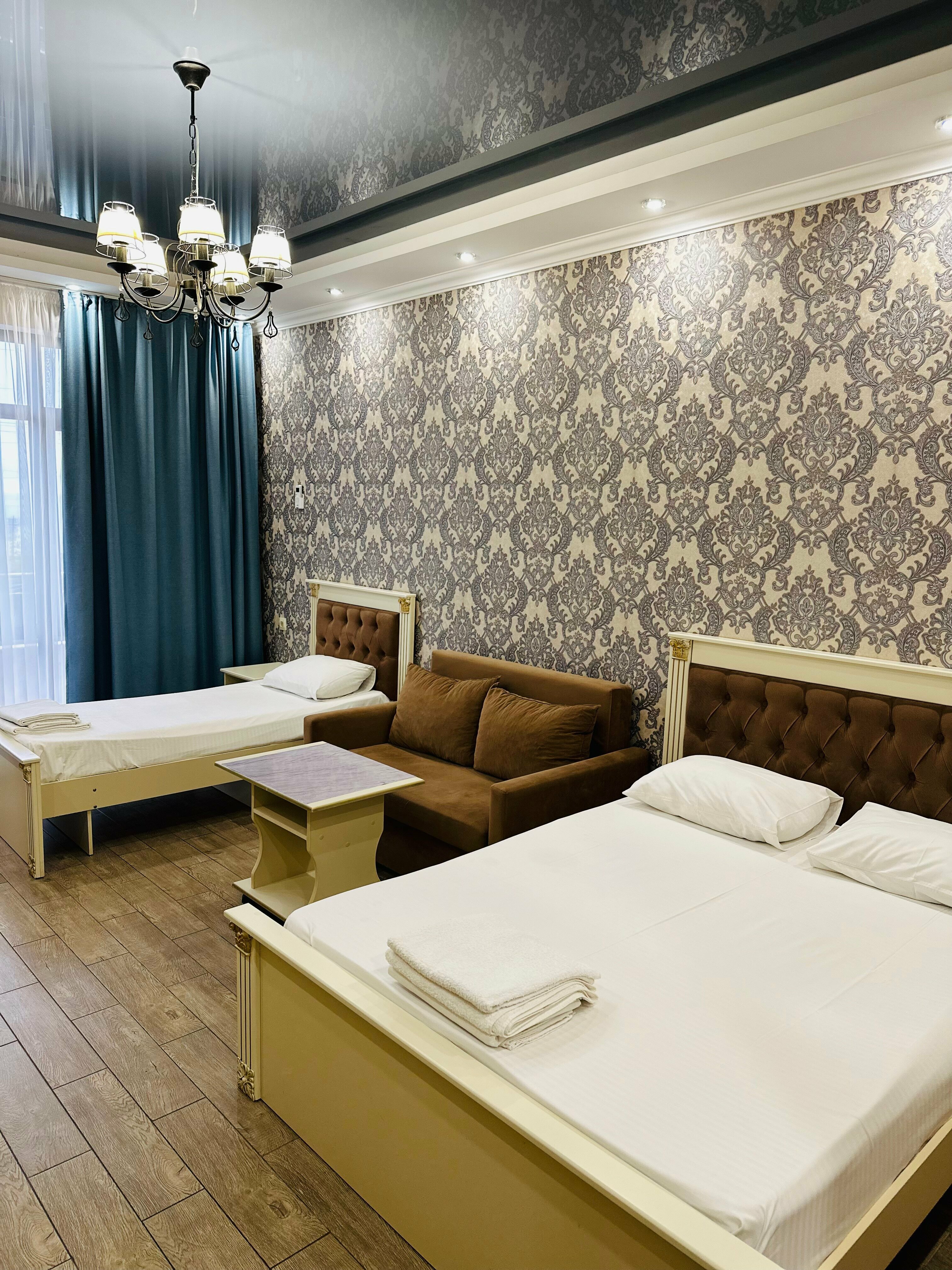 Четырехместный номер с балконом