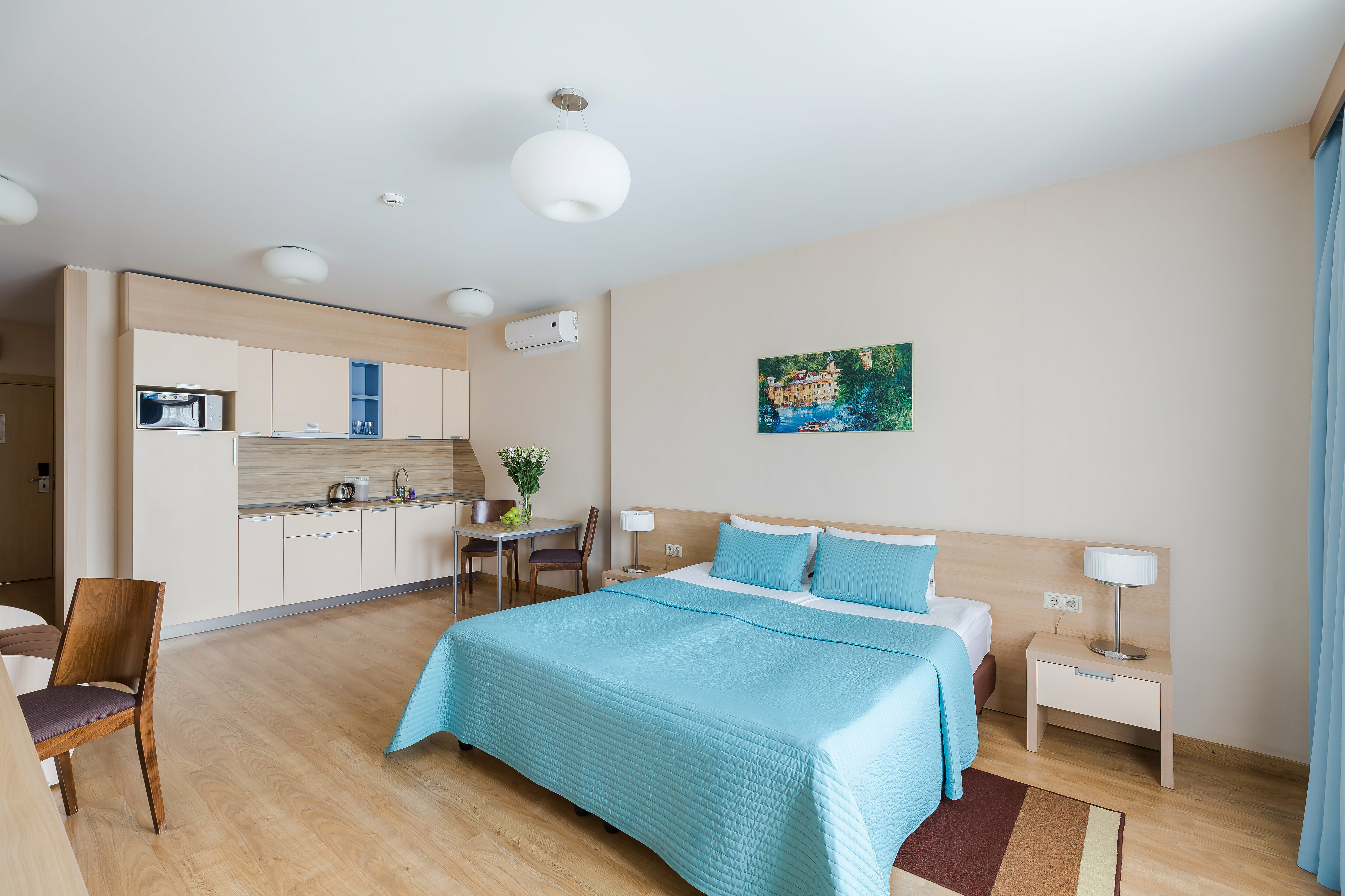 БИЗНЕС СТАНДАРТ С ДВУСПАЛЬНОЙ КРОВАТЬЮ