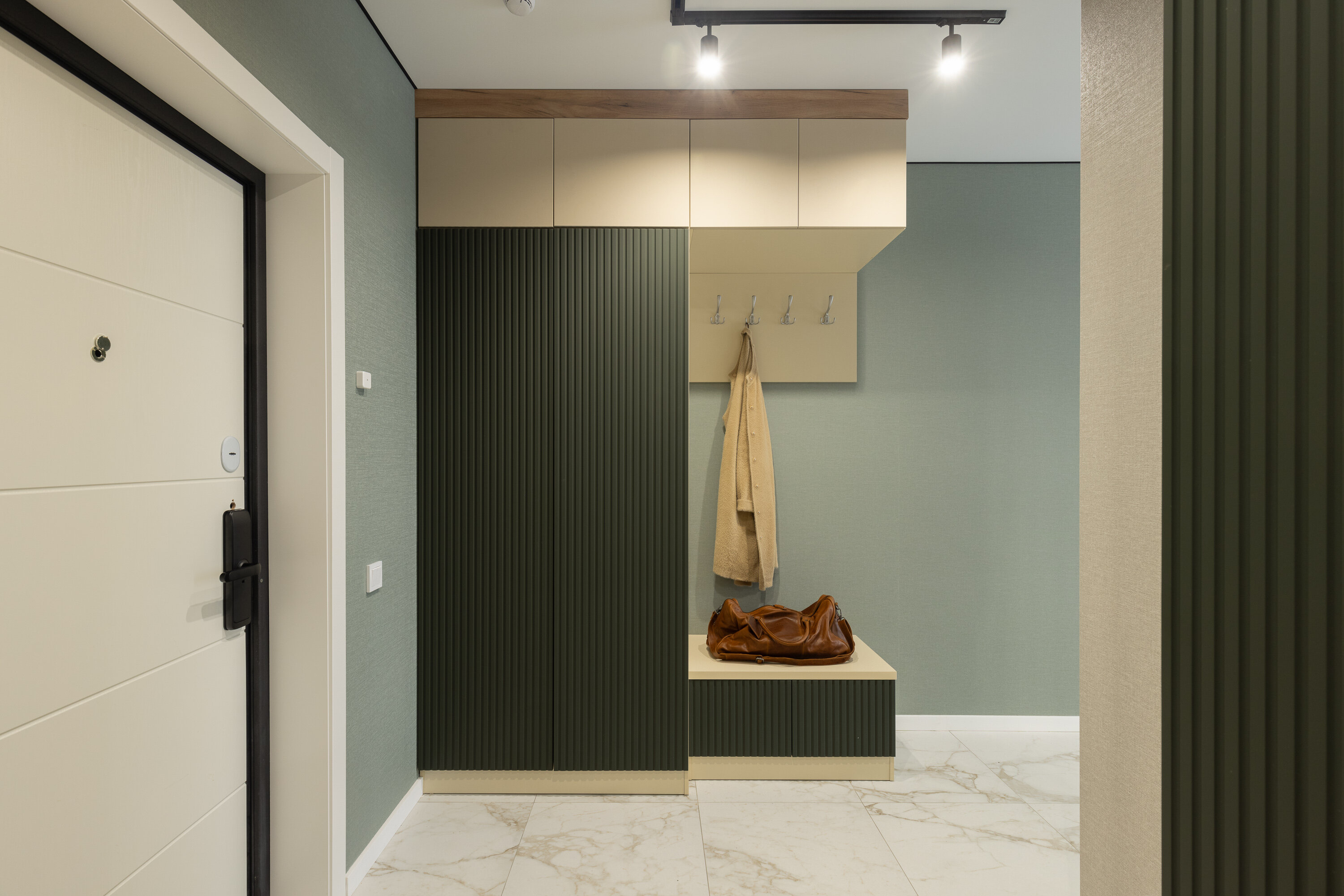 Студия трехместная