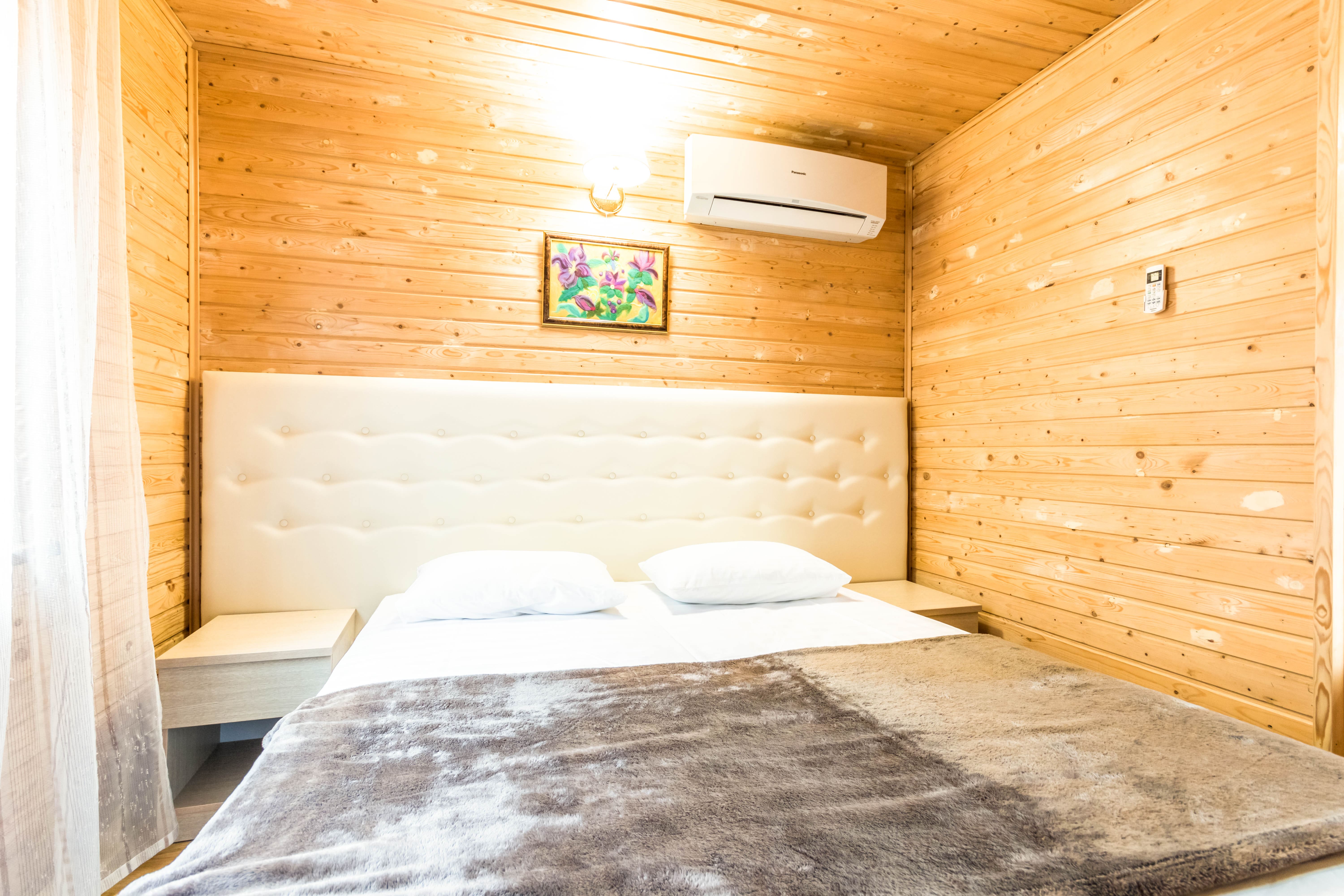 Финский домик 2-х местный с верандой