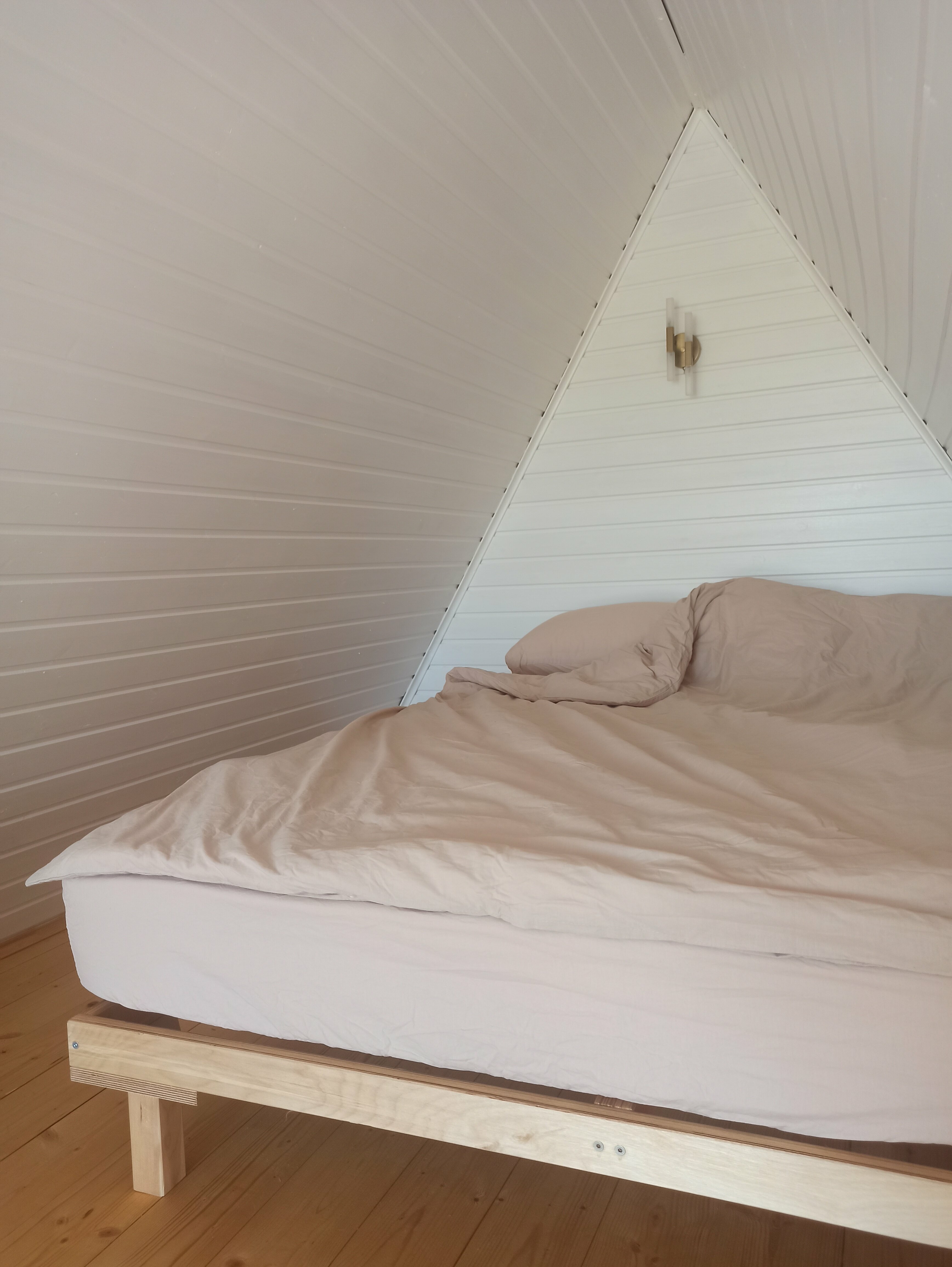 Двухуровневый четырехместный номер