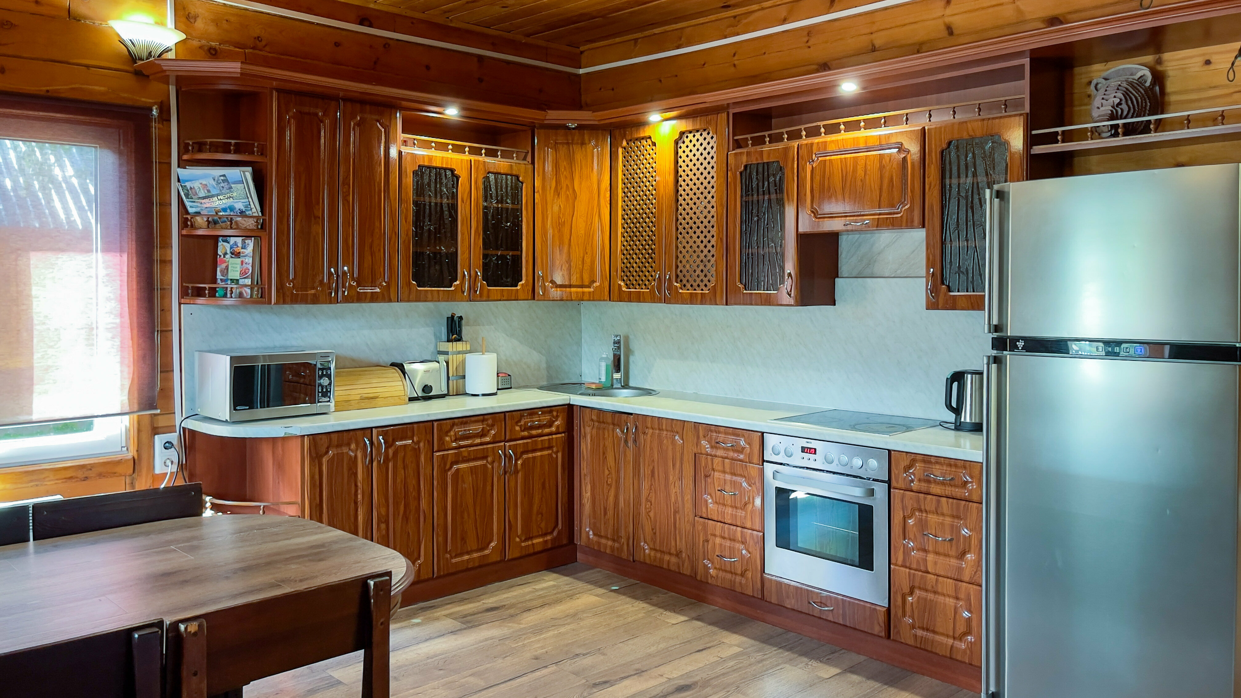 Коттедж с собственным бассейном