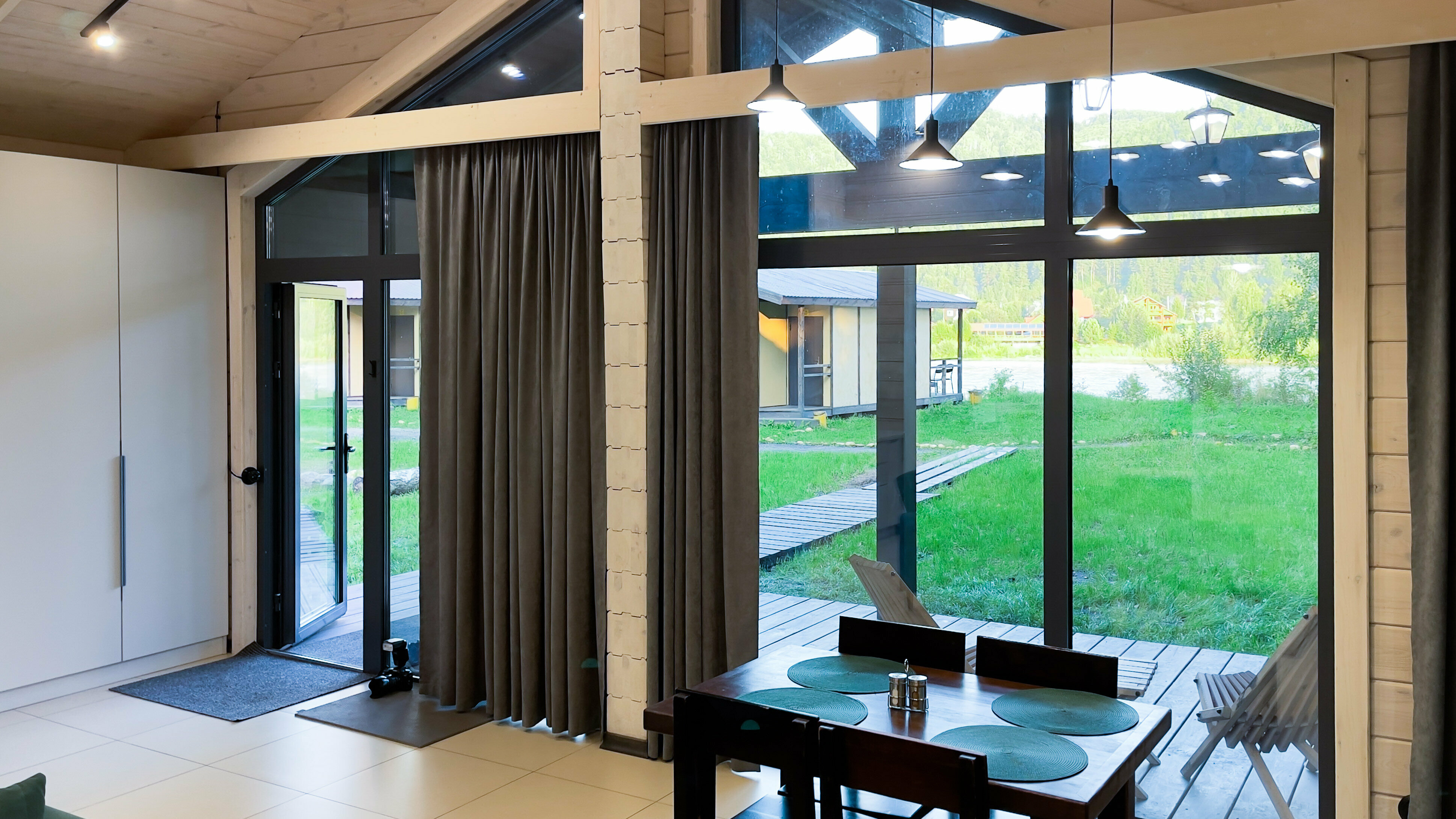 Семейный номер с террасой