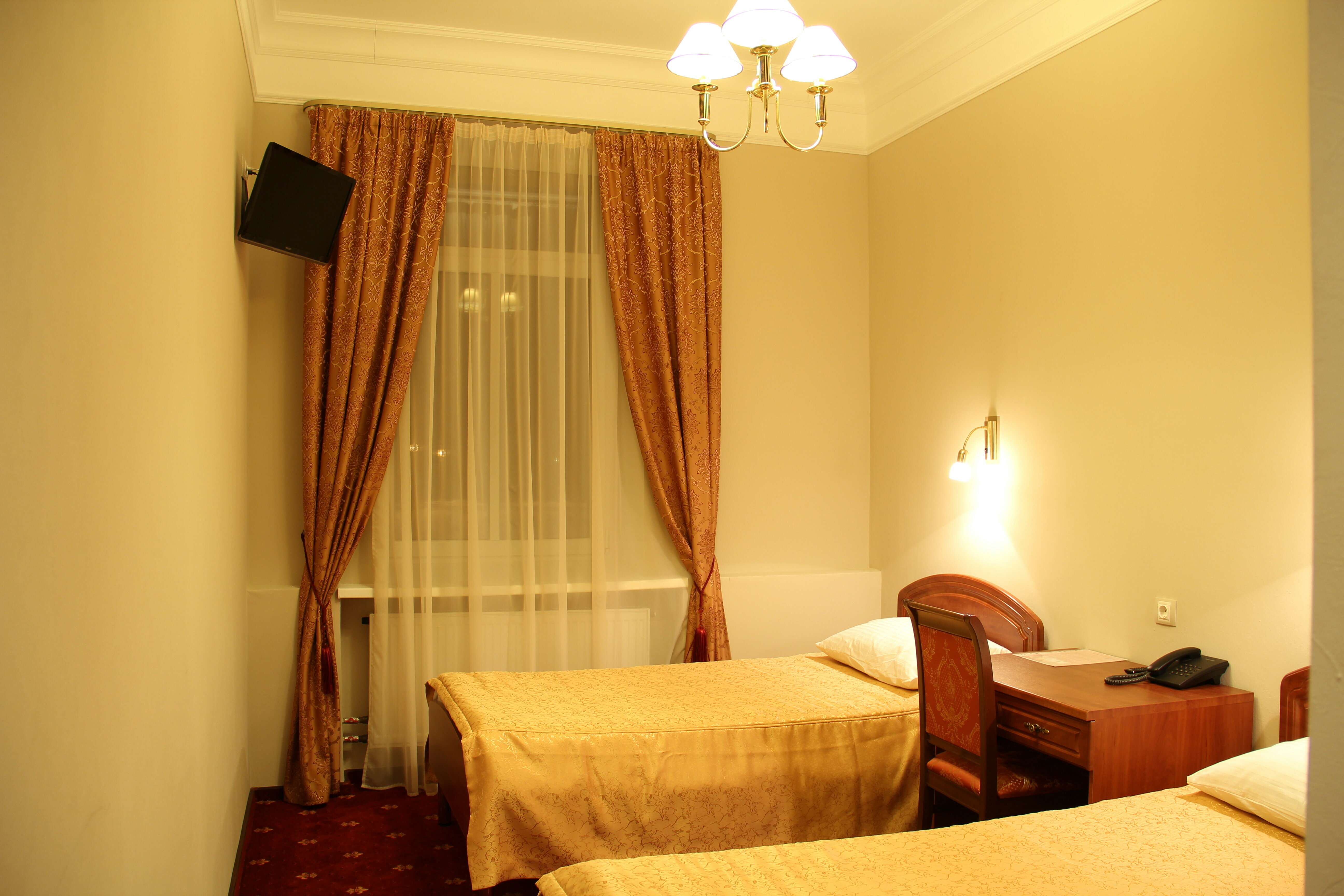 Двухместный номер эконом-класса с 2 отдельными кроватями