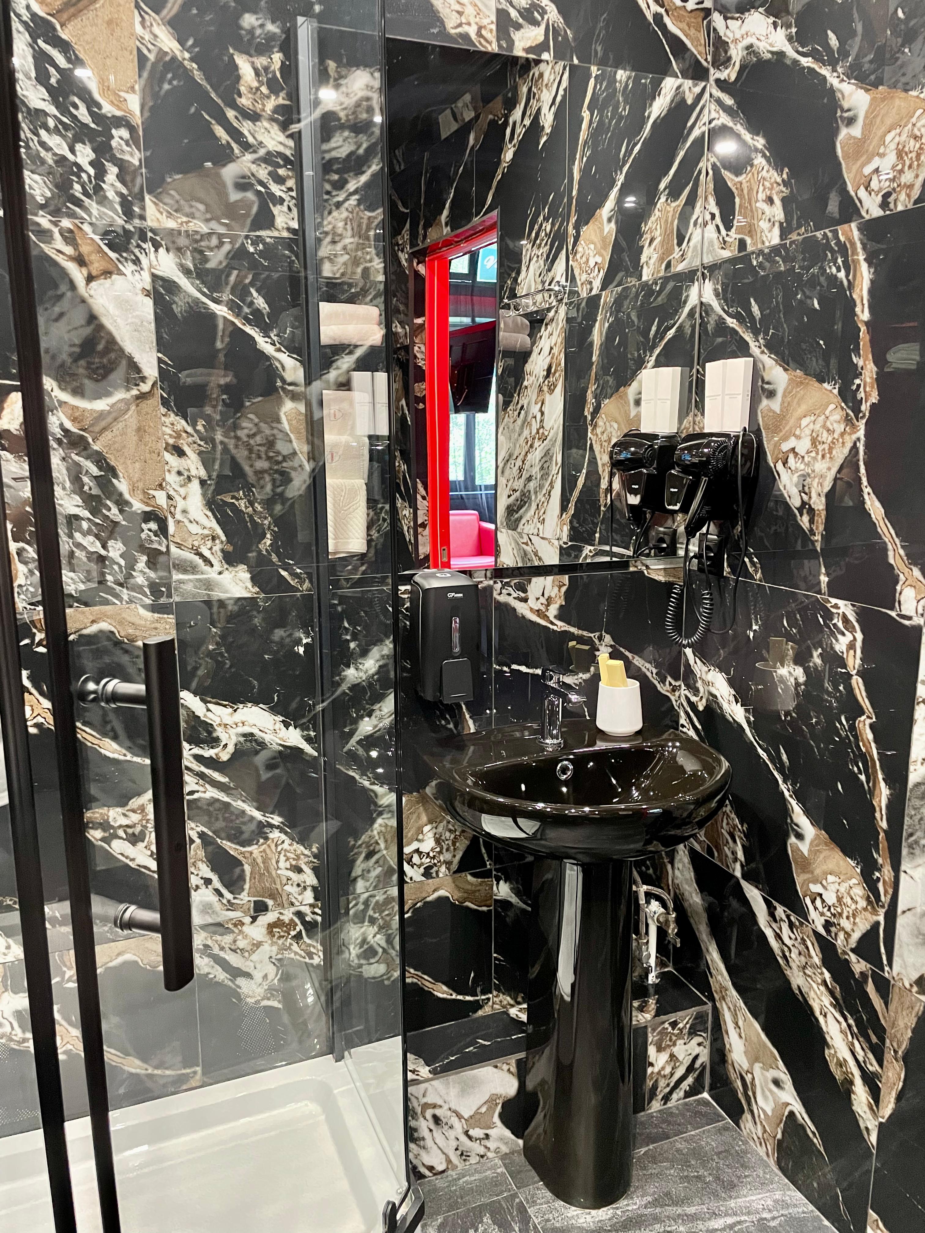 Улучшенный номер с кроватью размера «king-size»