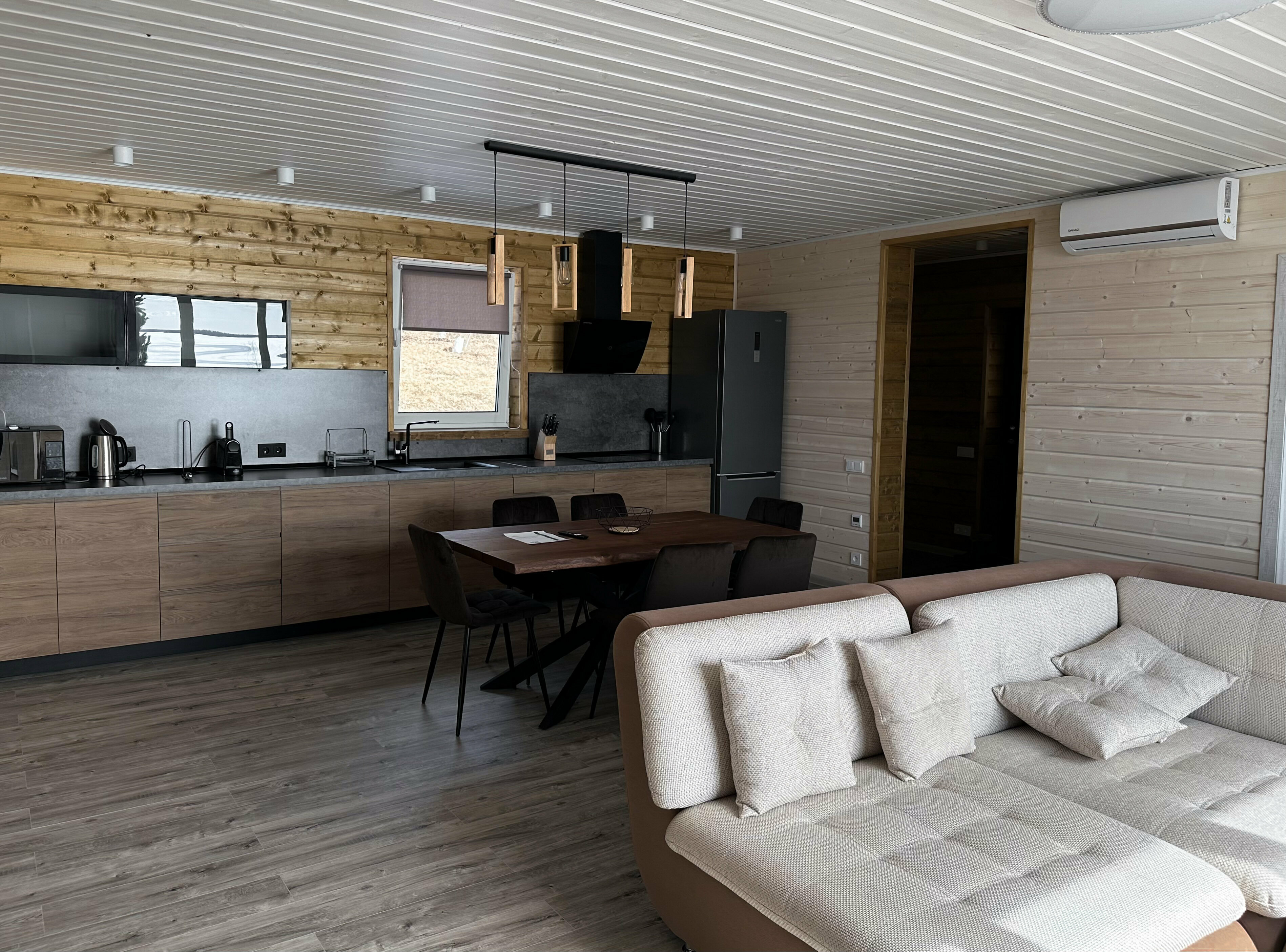 Коттедж с видом на озеро