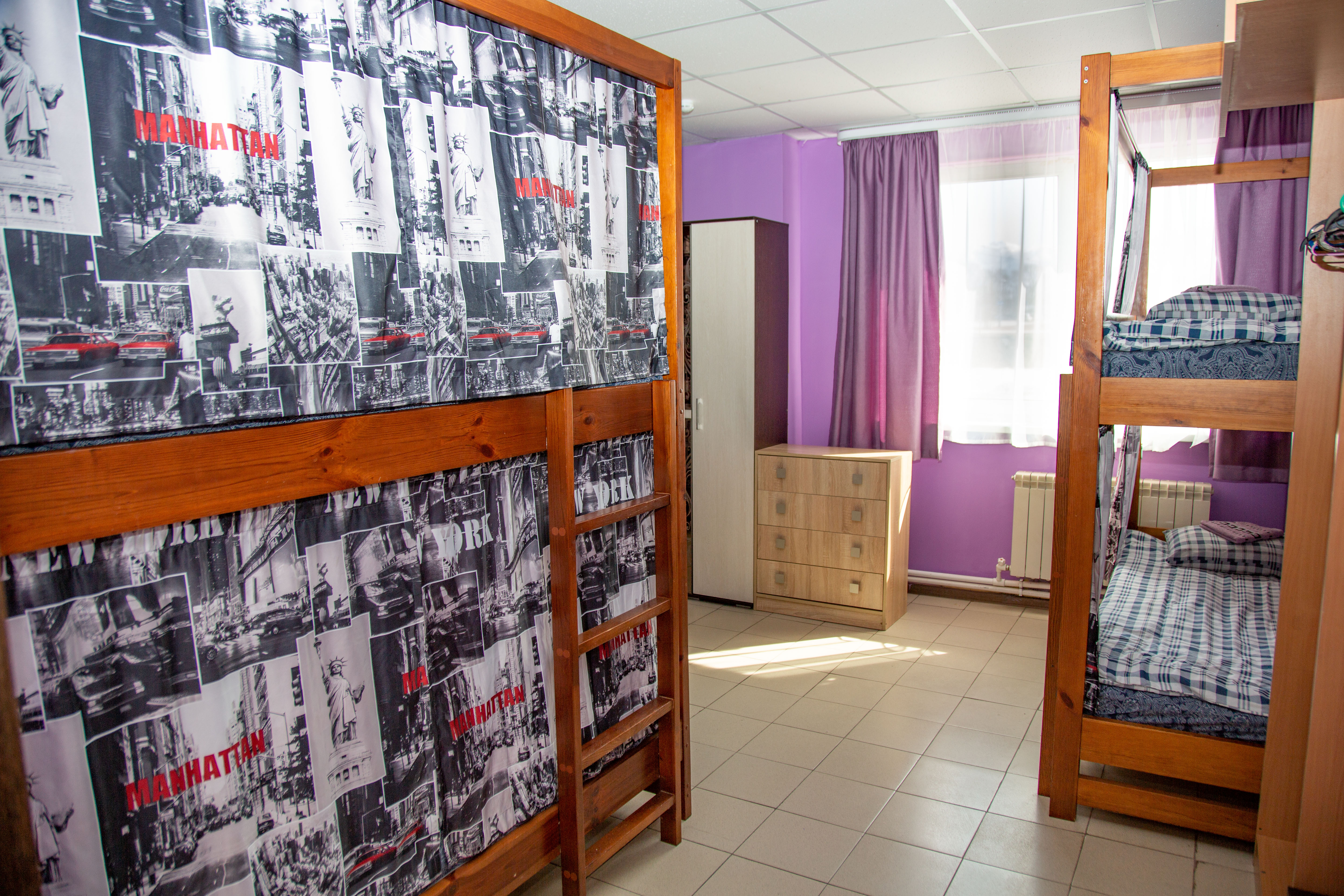 Кровать в общем 6-местном номере