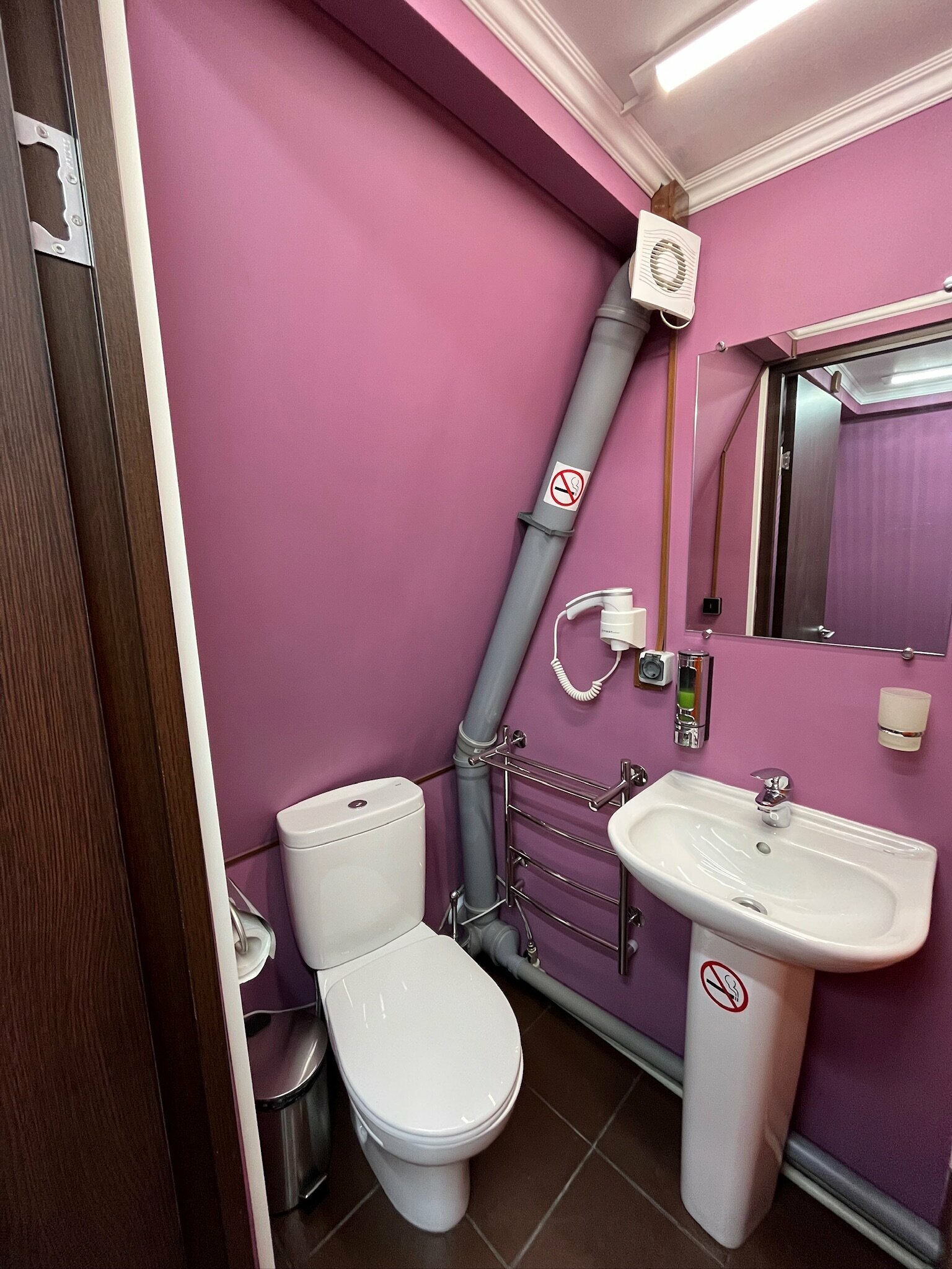 Одноместный стандартный номер с ванной комнатой