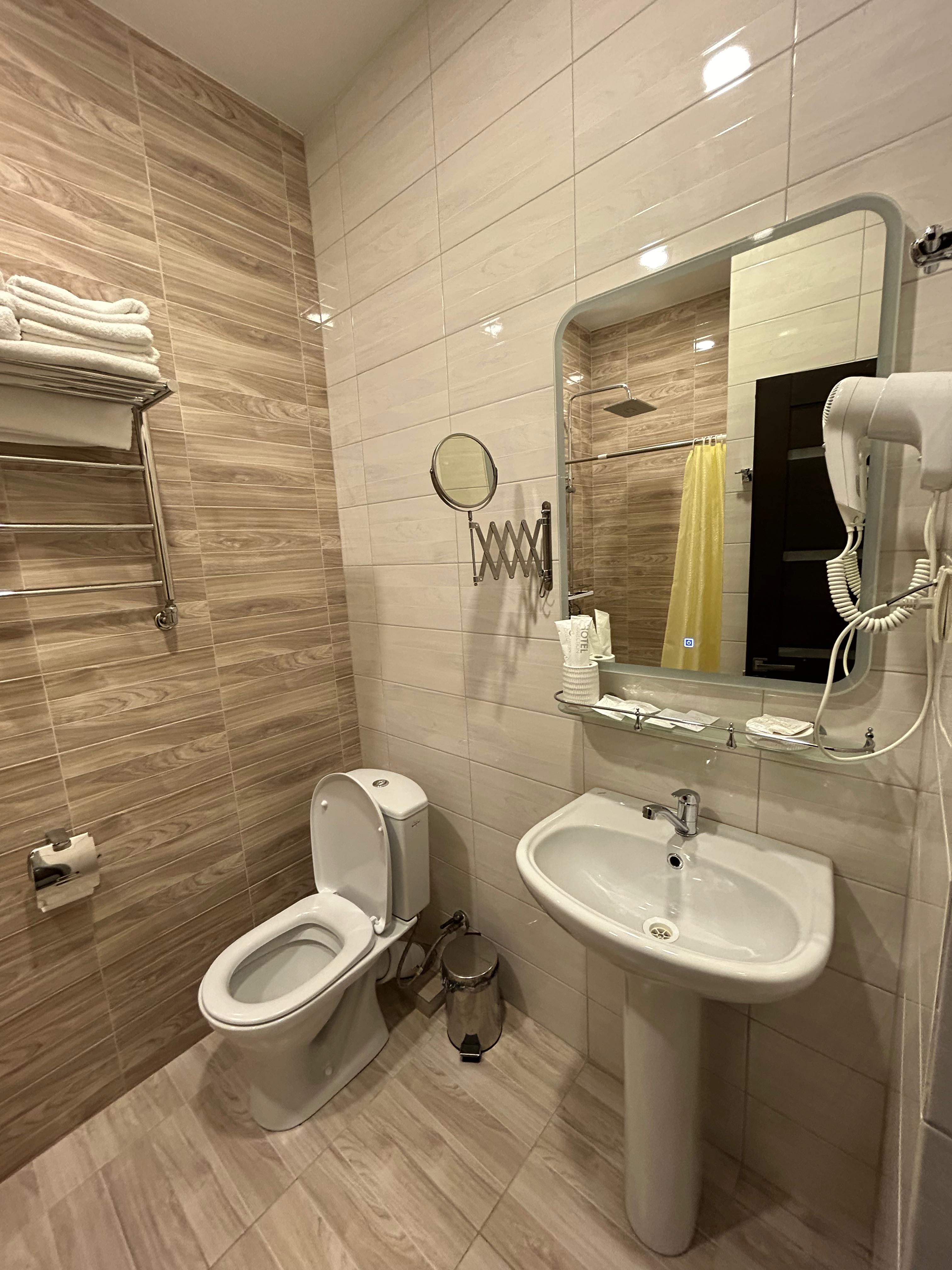 Двухместный номер с 1 кроватью или 2 отдельными кроватями и балконом