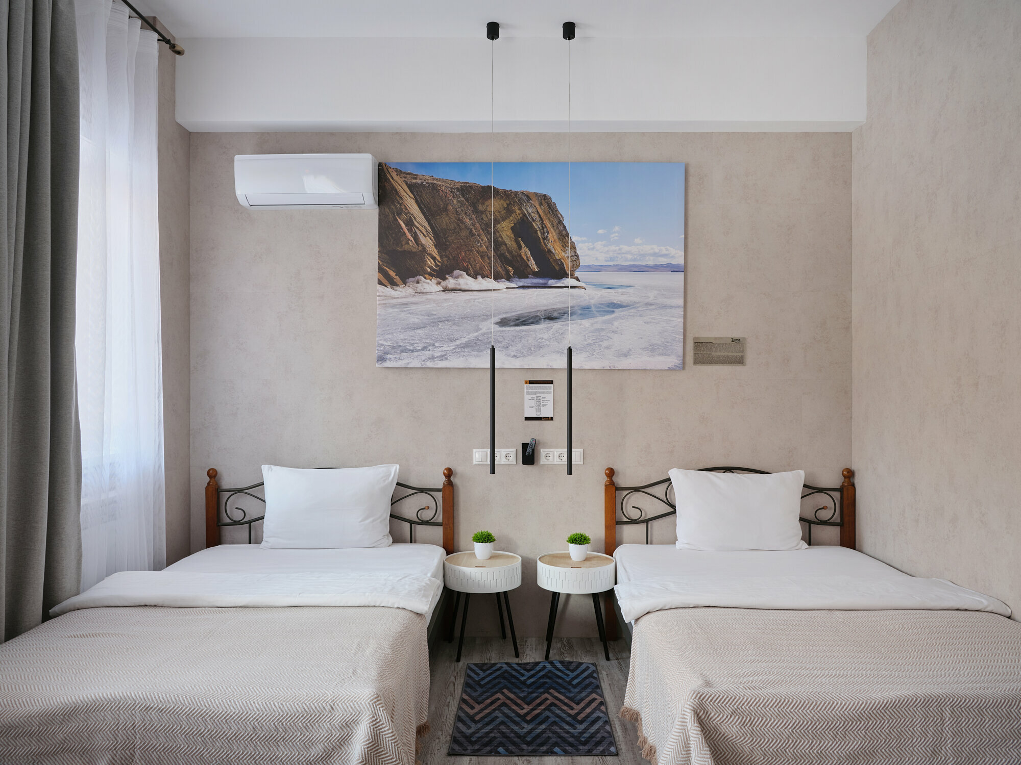 Номер первой категории (Стандарт Улучшенный с 2 кроватями)