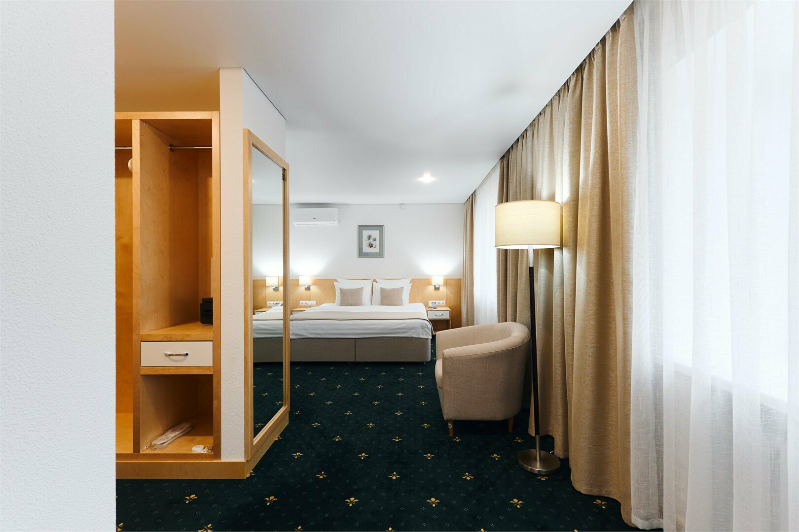 Номер джуниор сюит