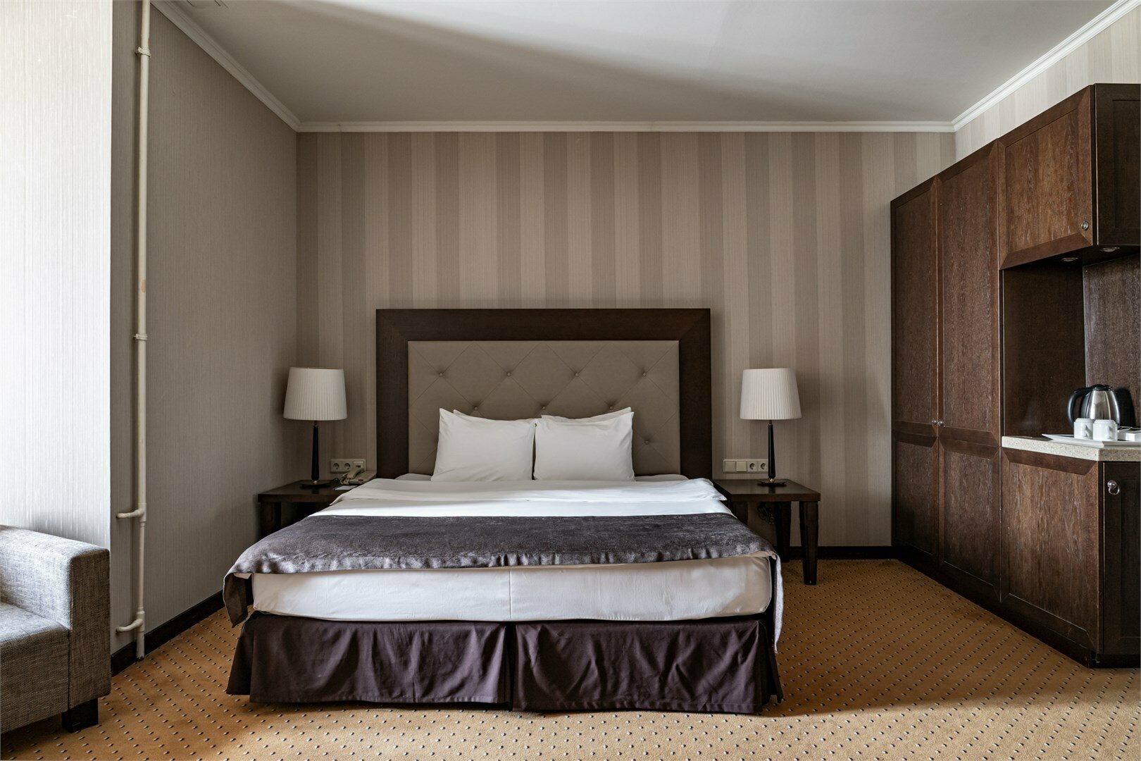 Представительский номер с одной большой или двумя раздельными кроватями