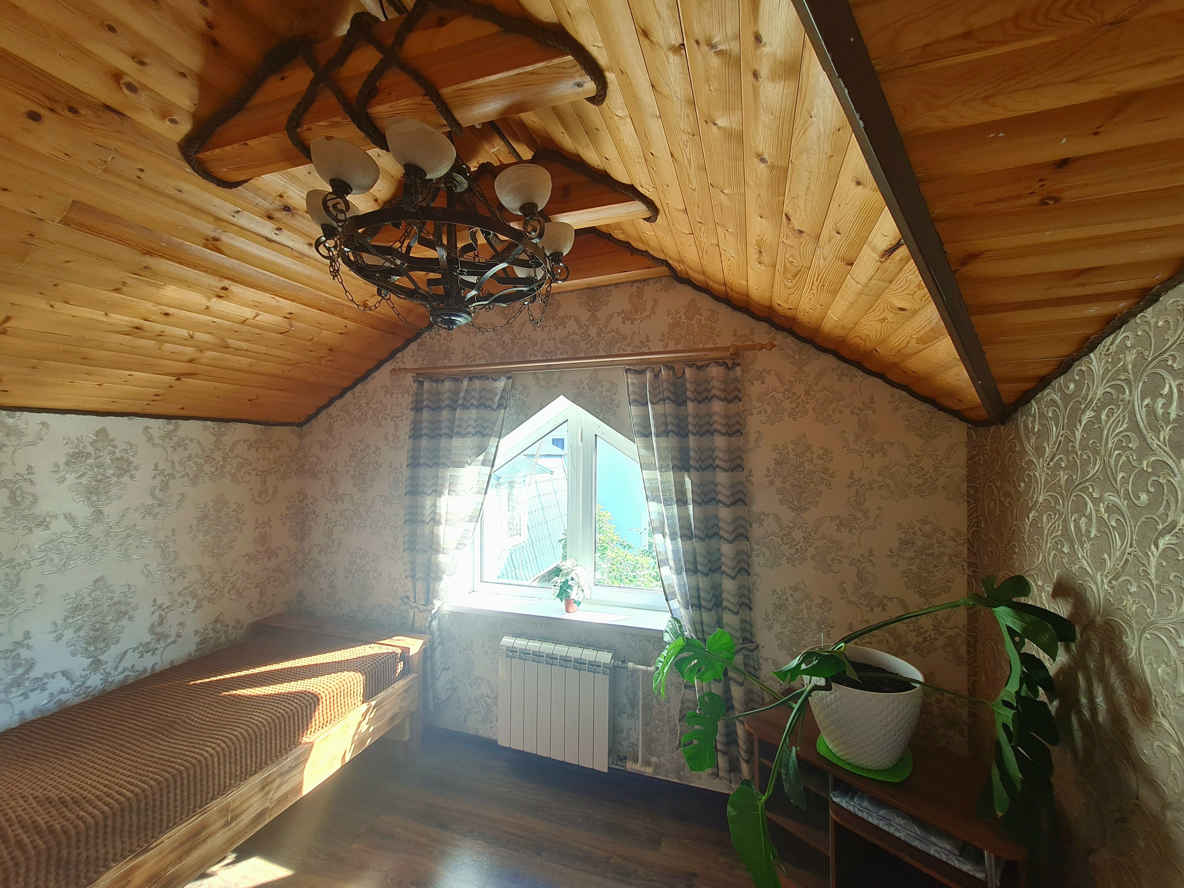 Коттедж с 6 спальнями