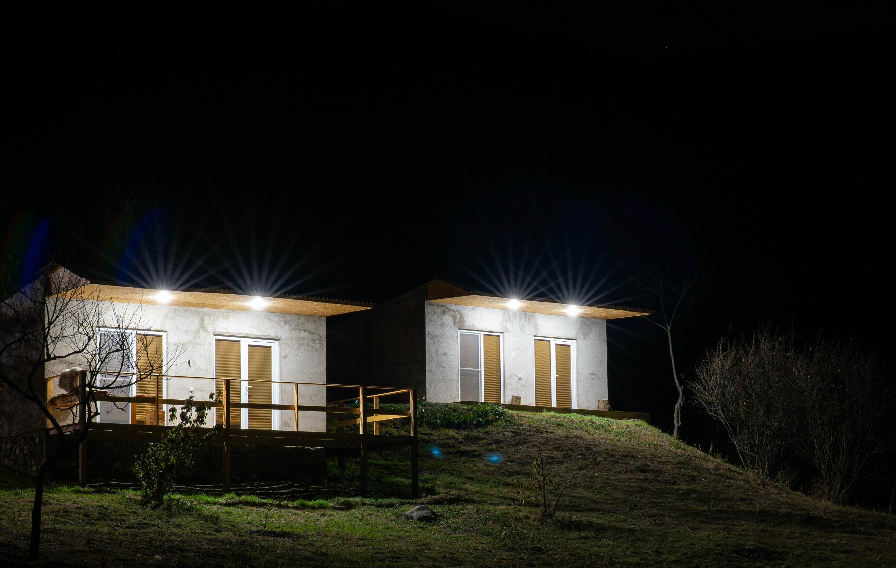 Коттеджи с видом на горы и ущелье