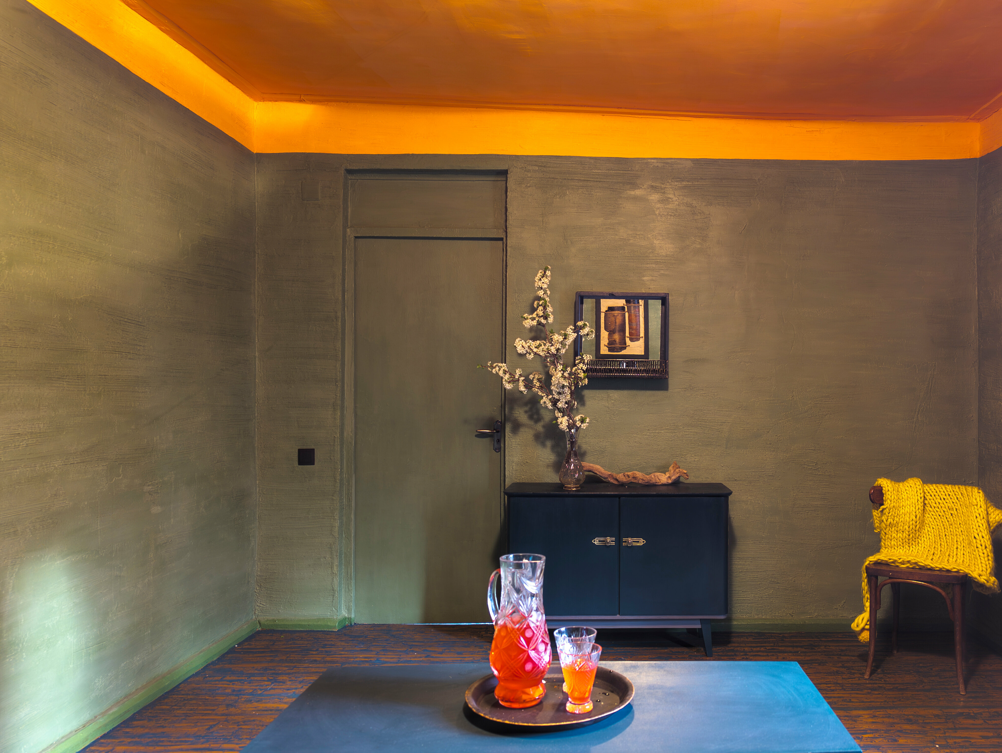 Двухкомнатный семейный номер с собственным душем