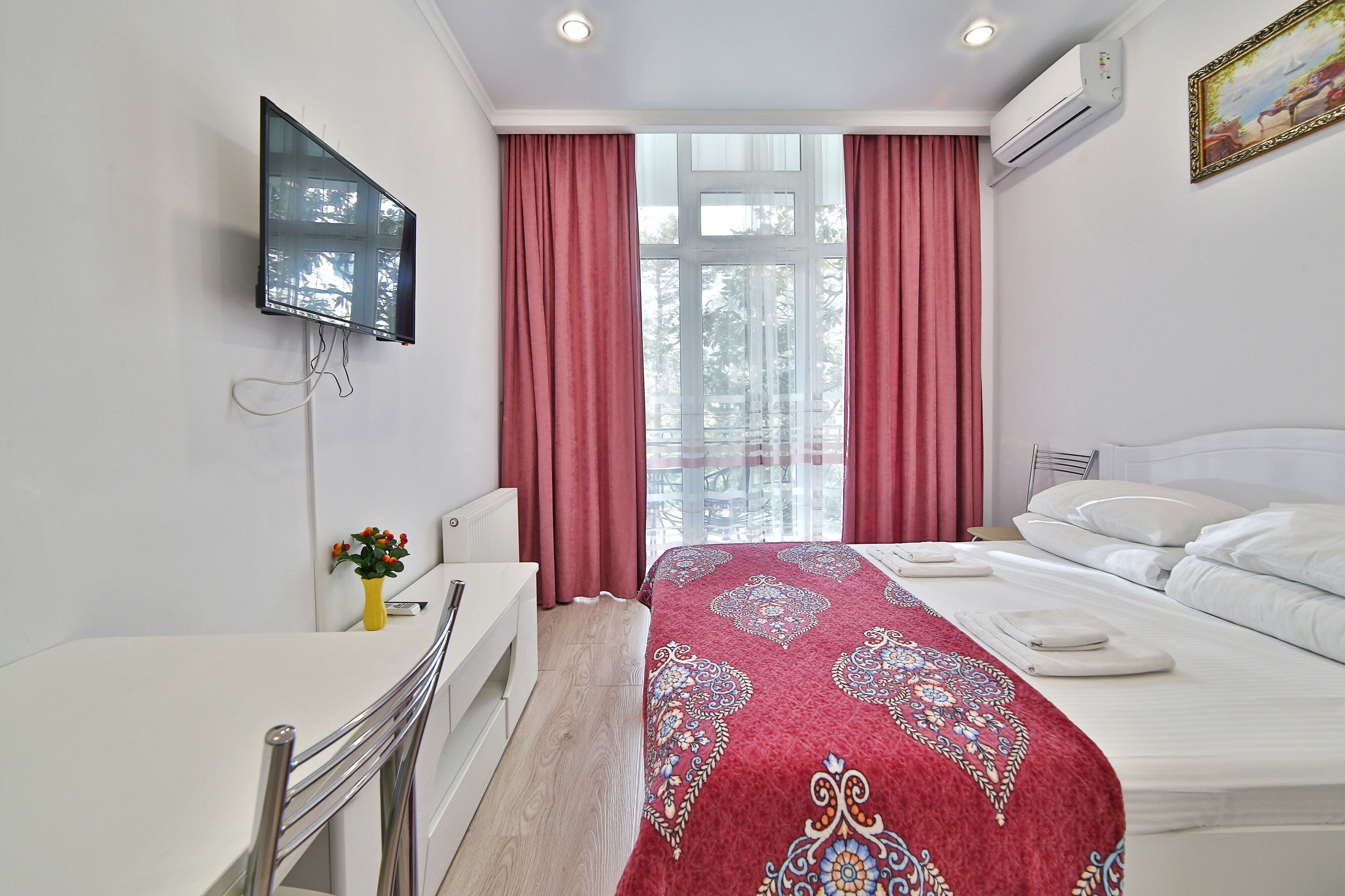 Улучшенный Стандарт с кухней и видом во двор