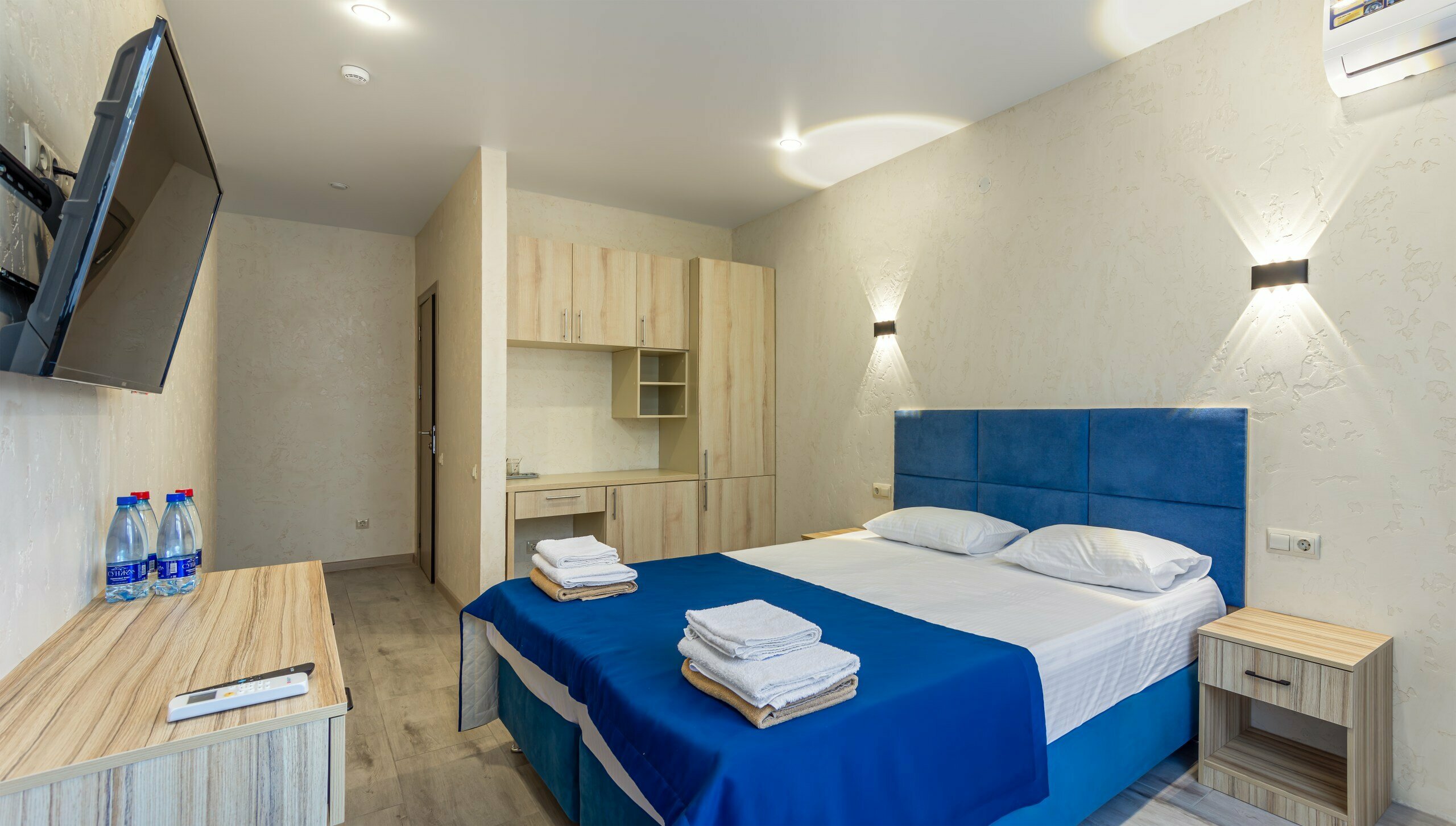 Двухместный номер Deluxe с кроватью размера "KingSize" и балконом